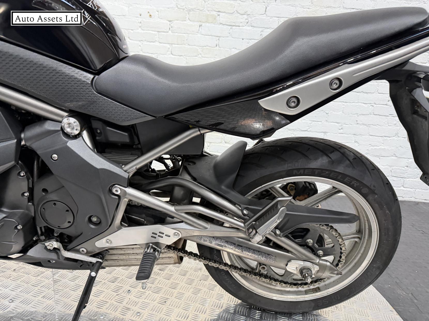 Kawasaki ER-6F 650 ABS Super Sports Petrol Manual (72 ps)