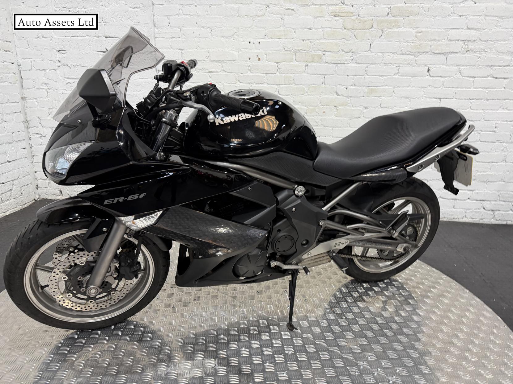 Kawasaki ER-6F 650 ABS Super Sports Petrol Manual (72 ps)