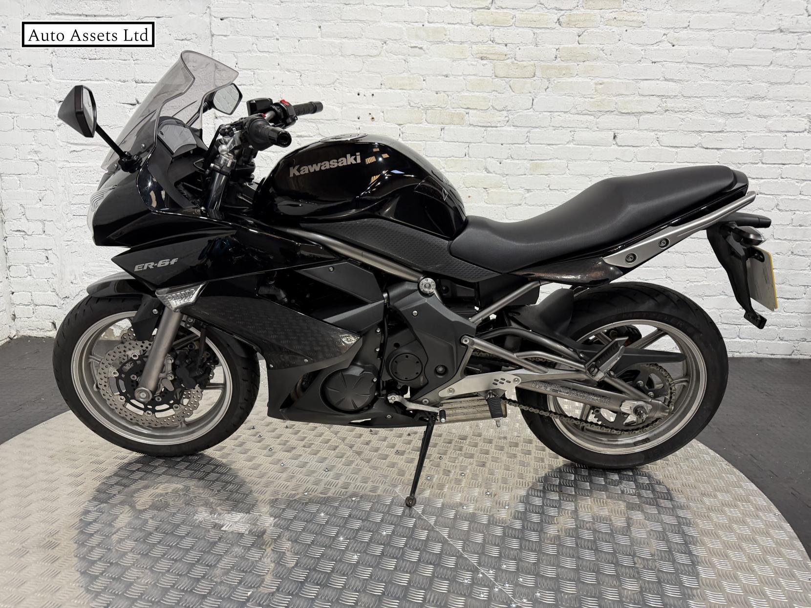 Kawasaki ER-6F 650 ABS Super Sports Petrol Manual (72 ps)