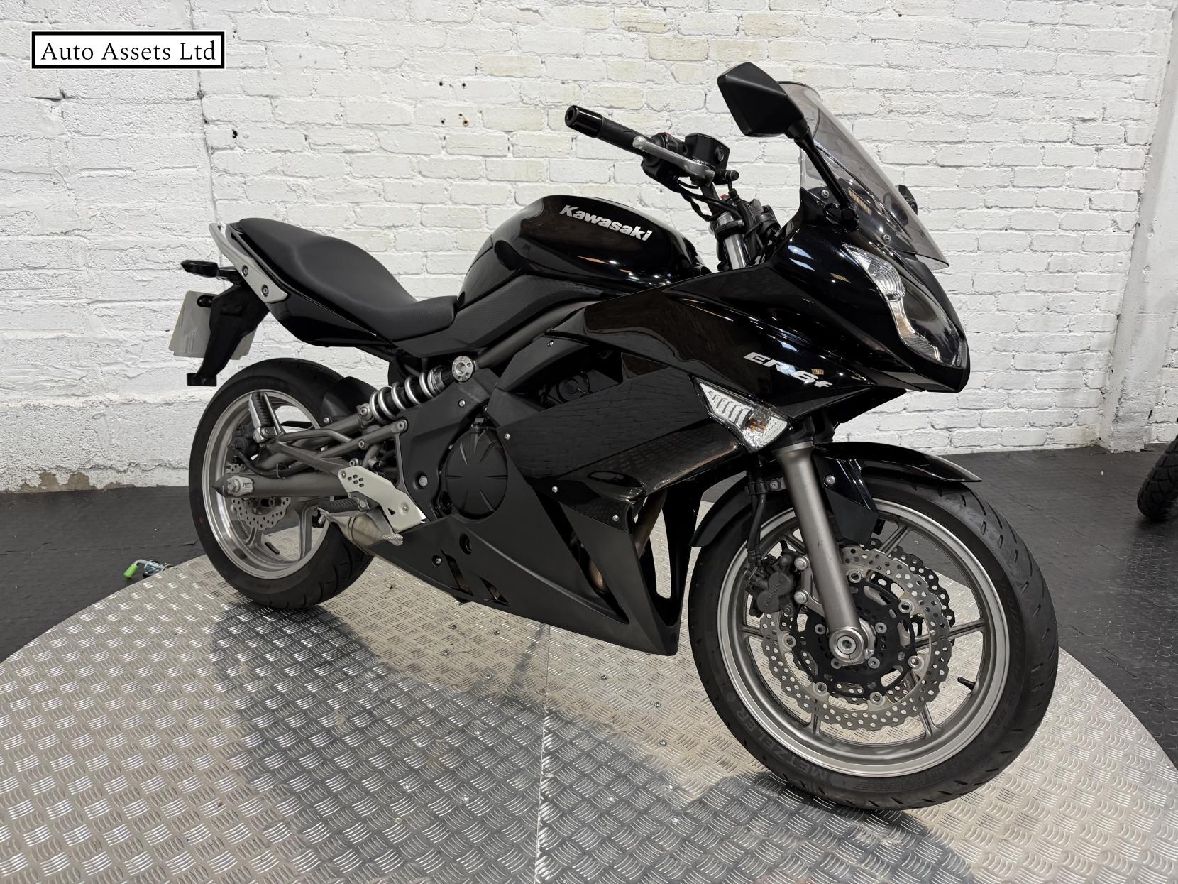 Kawasaki ER-6F 650 ABS Super Sports Petrol Manual (72 ps)