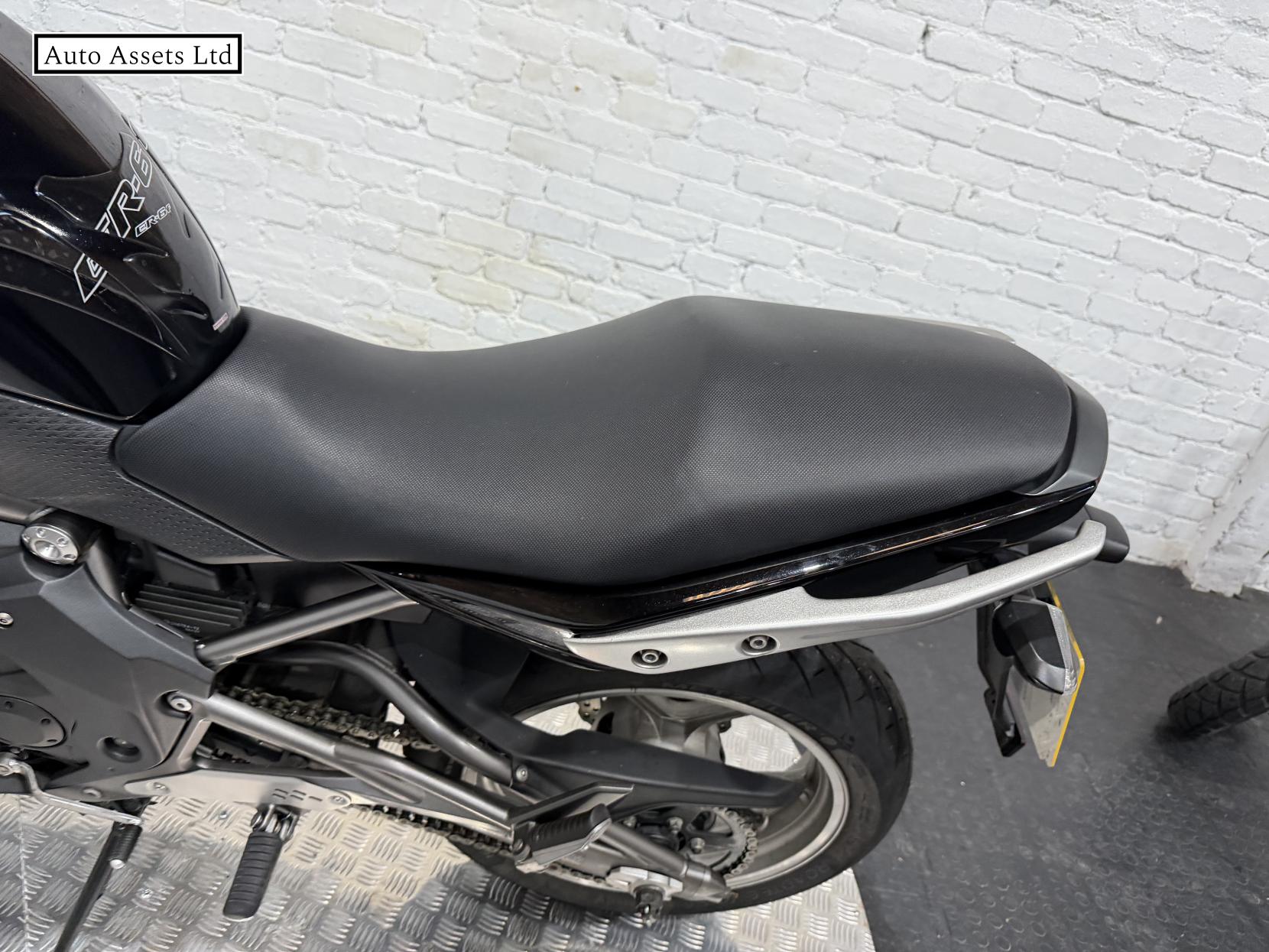 Kawasaki ER-6F 650 ABS Super Sports Petrol Manual (72 ps)