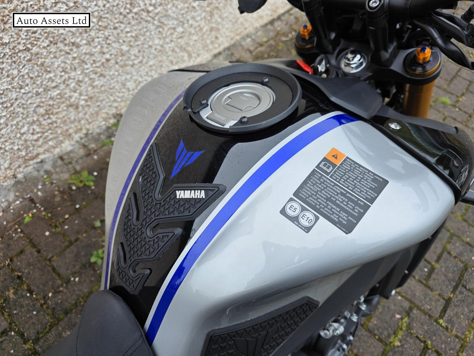 Yamaha MT-09 900 SP Hyper-naked Petrol Manual Euro 5 (119 ps)