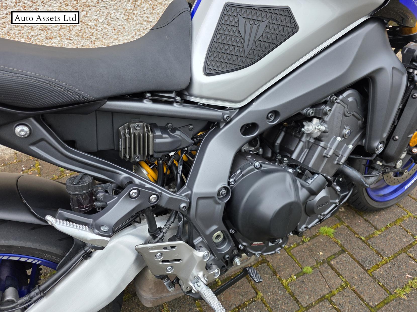 Yamaha MT-09 900 SP Hyper-naked Petrol Manual Euro 5 (119 ps)