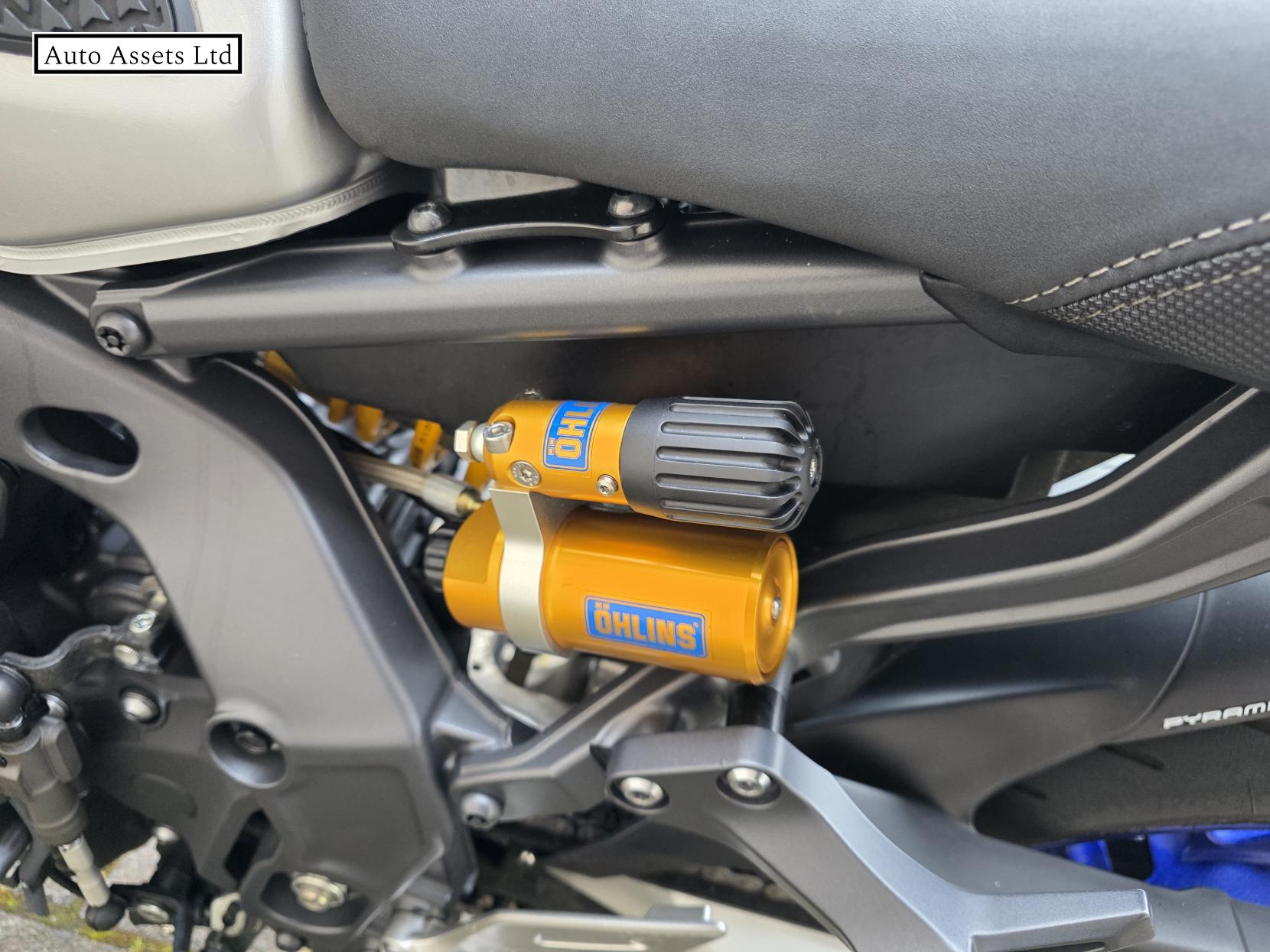 Yamaha MT-09 900 SP Hyper-naked Petrol Manual Euro 5 (119 ps)