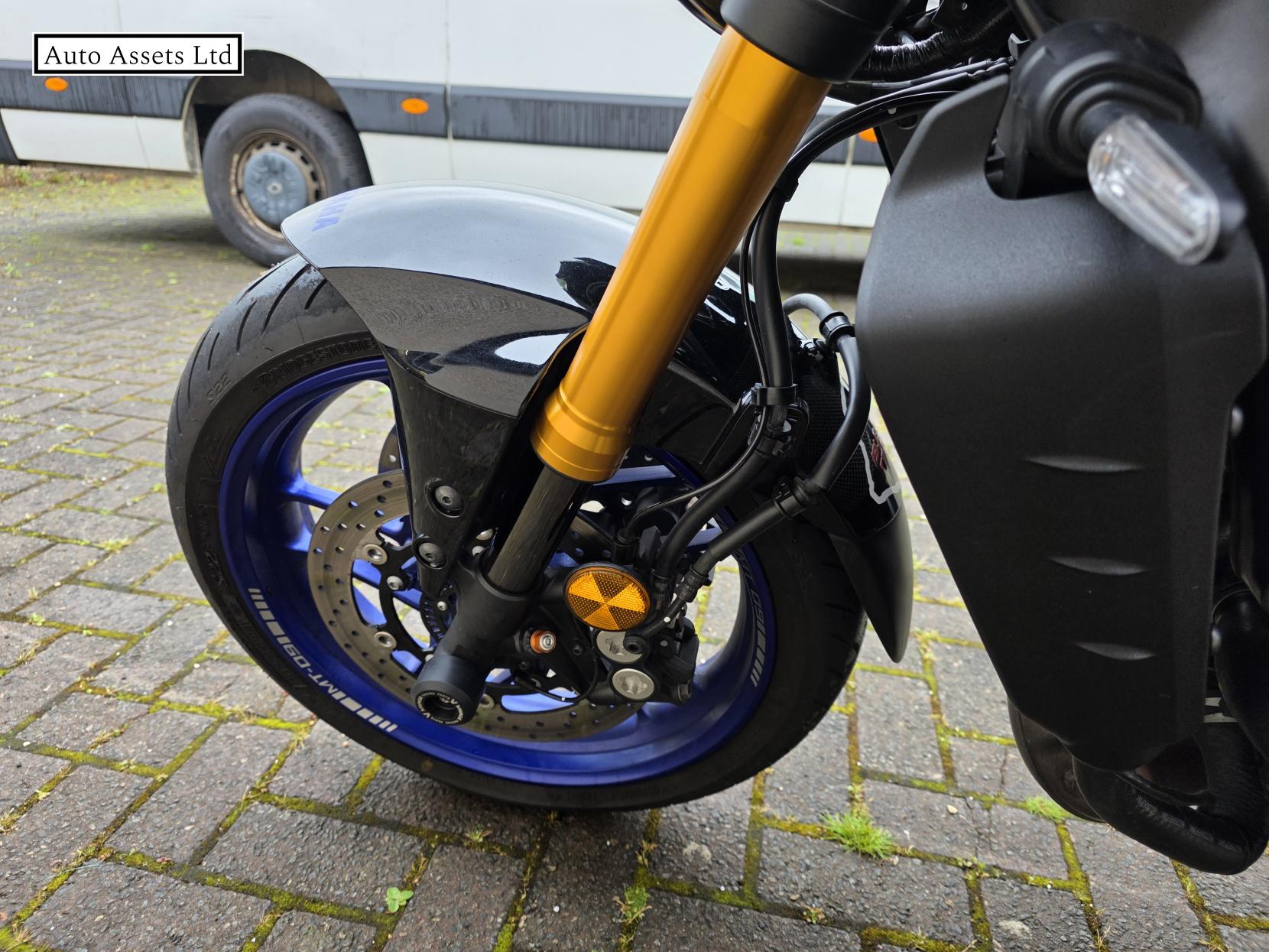 Yamaha MT-09 900 SP Hyper-naked Petrol Manual Euro 5 (119 ps)