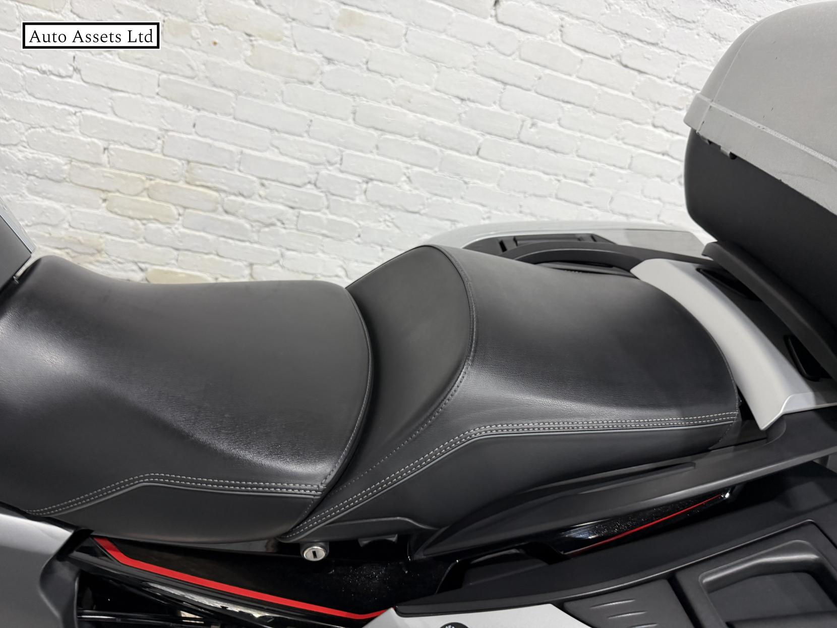 BMW K 1600 GT 1600 Sport Tourer Petrol Manual Euro 4 (160 ps)