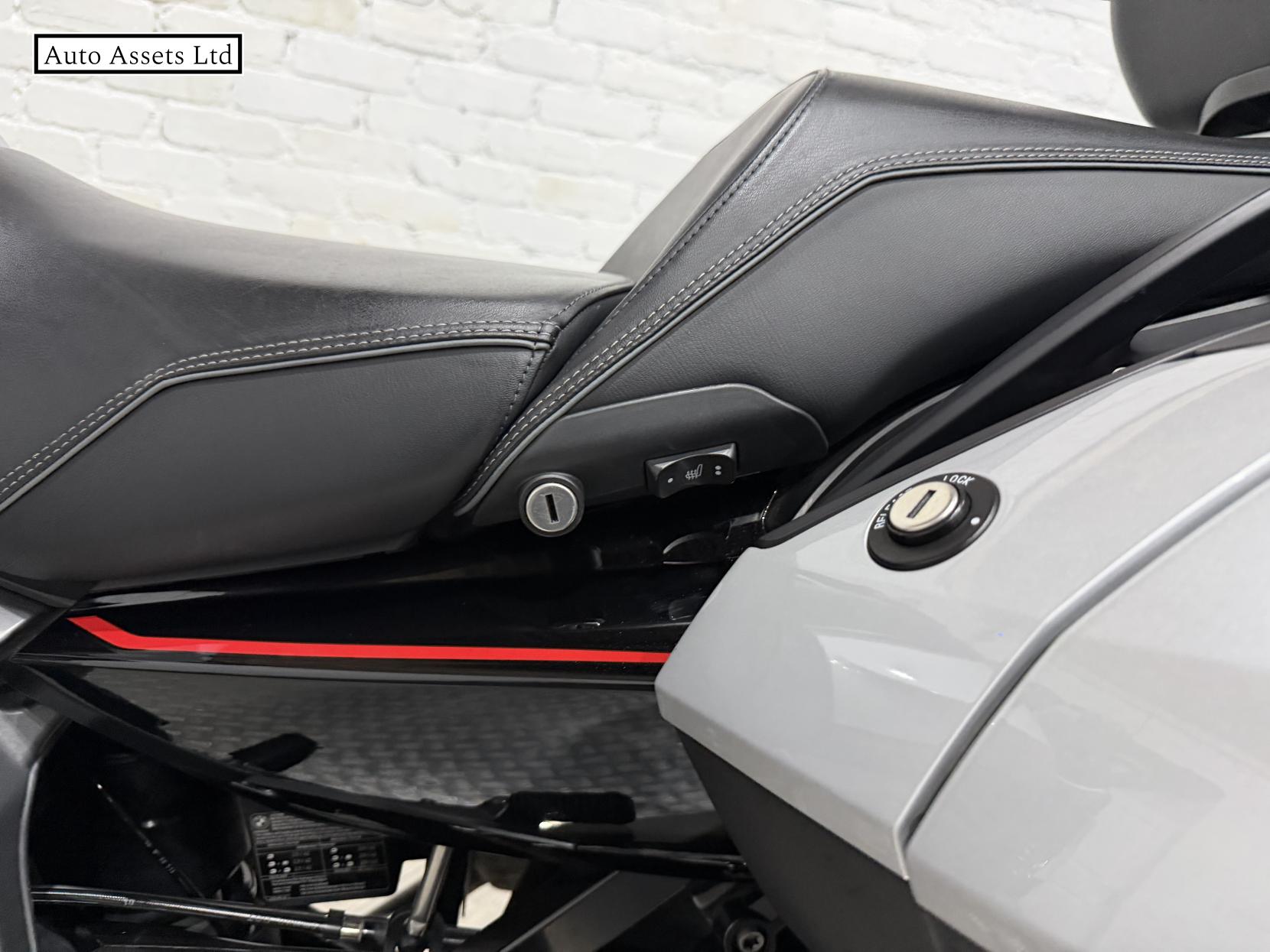 BMW K 1600 GT 1600 Sport Tourer Petrol Manual Euro 4 (160 ps)