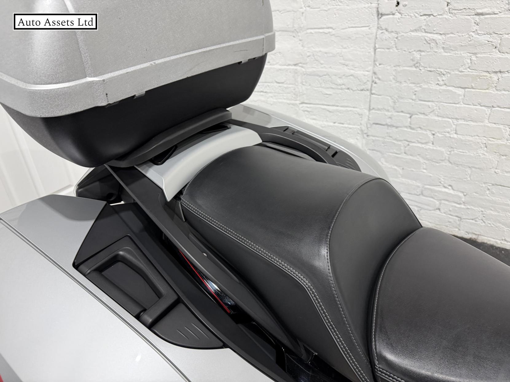 BMW K 1600 GT 1600 Sport Tourer Petrol Manual Euro 4 (160 ps)