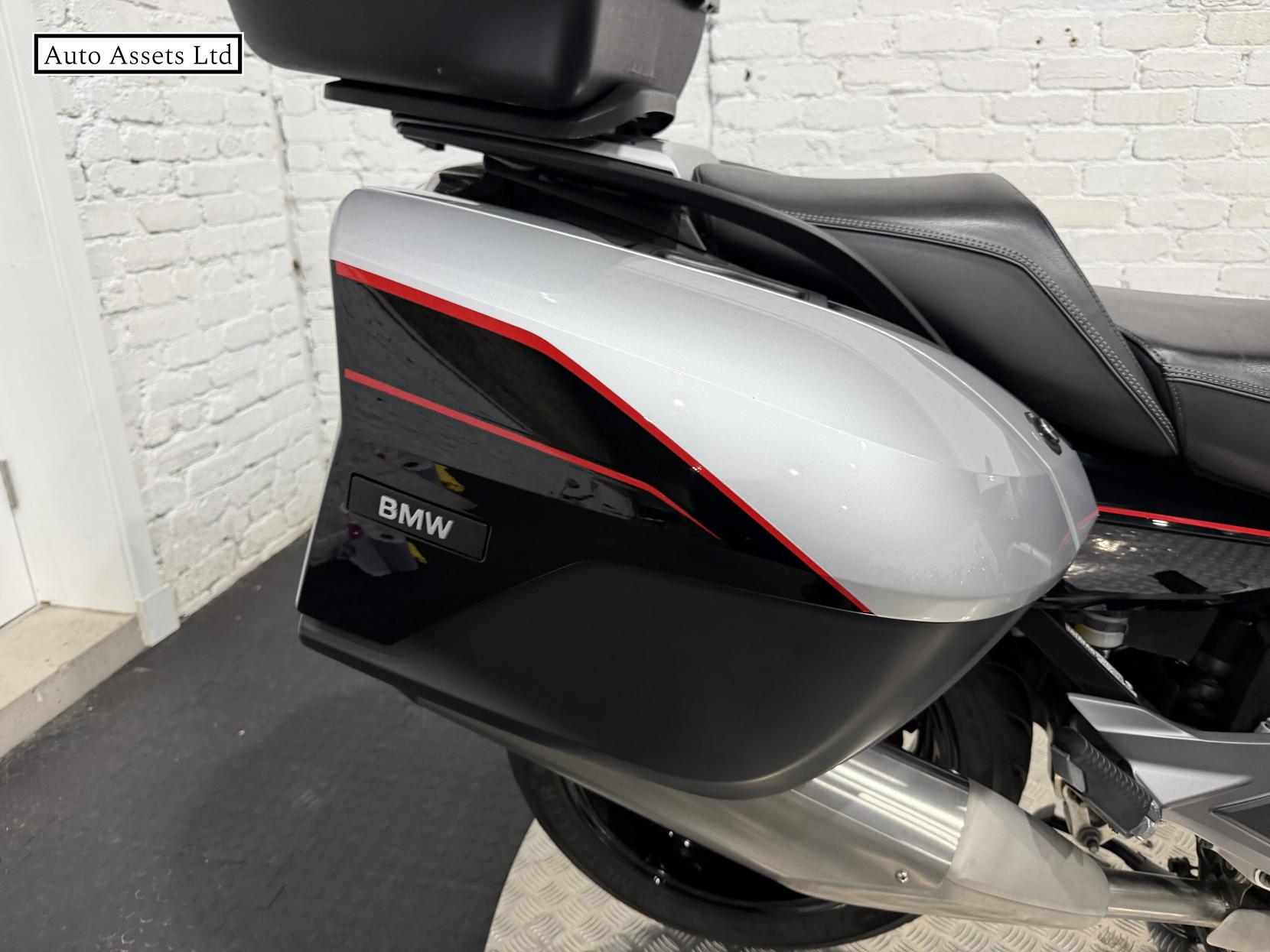 BMW K 1600 GT 1600 Sport Tourer Petrol Manual Euro 4 (160 ps)