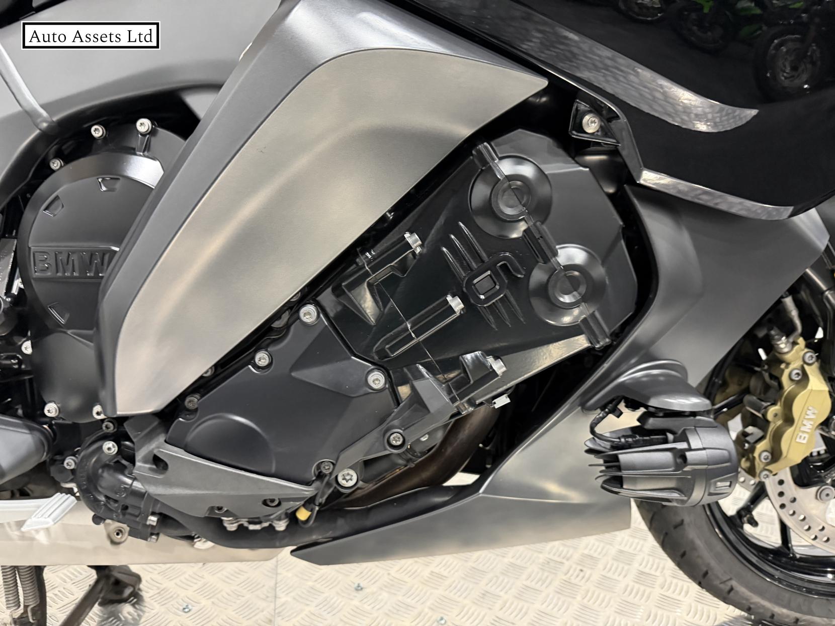 BMW K 1600 GT 1600 Sport Tourer Petrol Manual Euro 4 (160 ps)