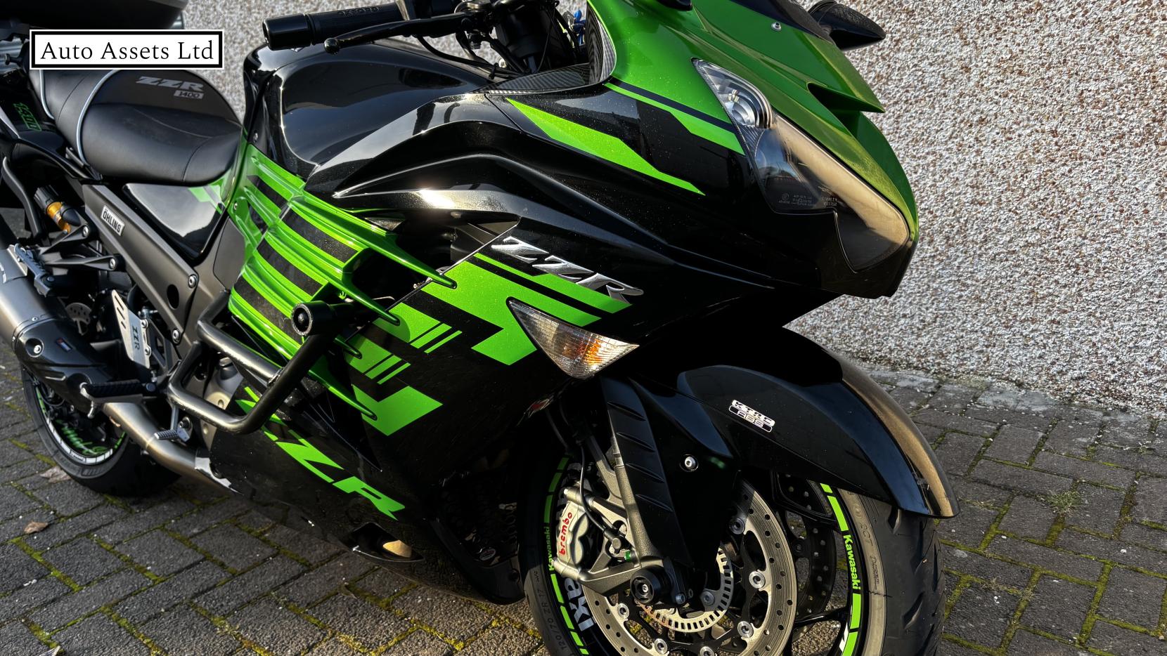 Kawasaki ZZR1400 1400 ABS Sports Tourer Petrol Manual (197 bhp)