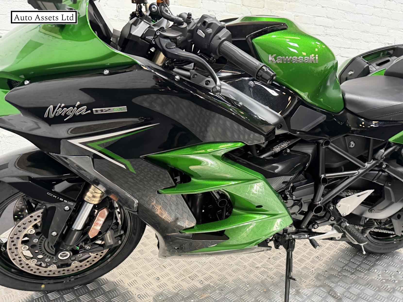 Kawasaki Ninja H2 SX 998 Sports Tourer Petrol Manual Euro 5 (200 ps)