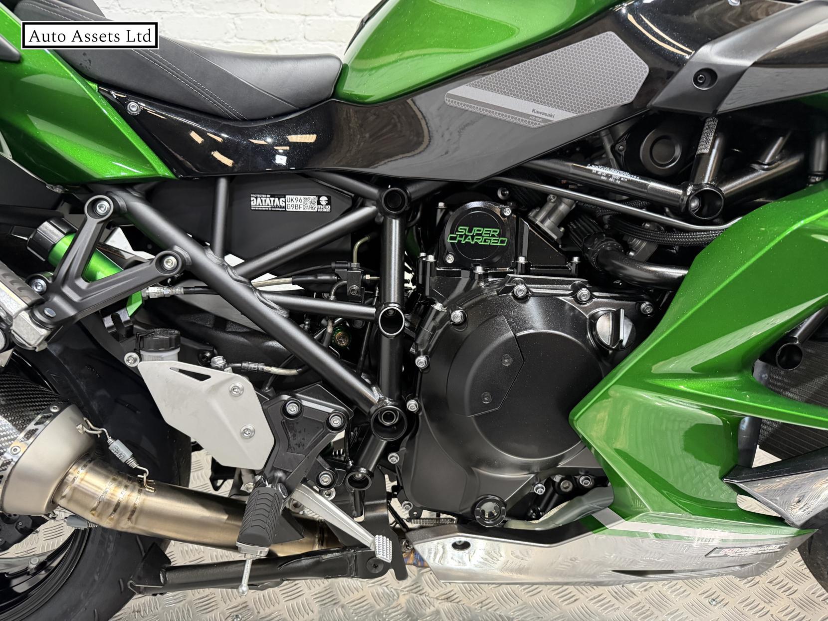 Kawasaki Ninja H2 SX 998 Sports Tourer Petrol Manual Euro 5 (200 ps)