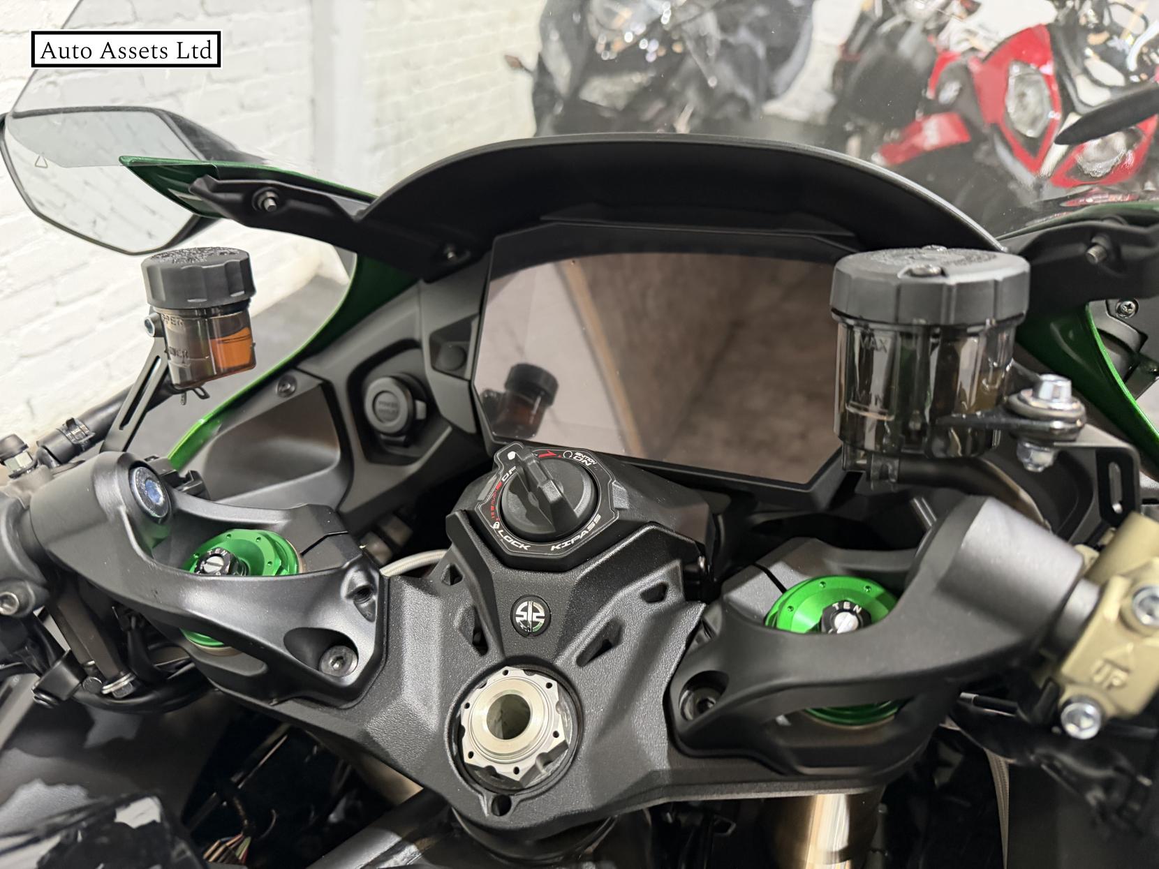 Kawasaki Ninja H2 SX 998 Sports Tourer Petrol Manual Euro 5 (200 ps)