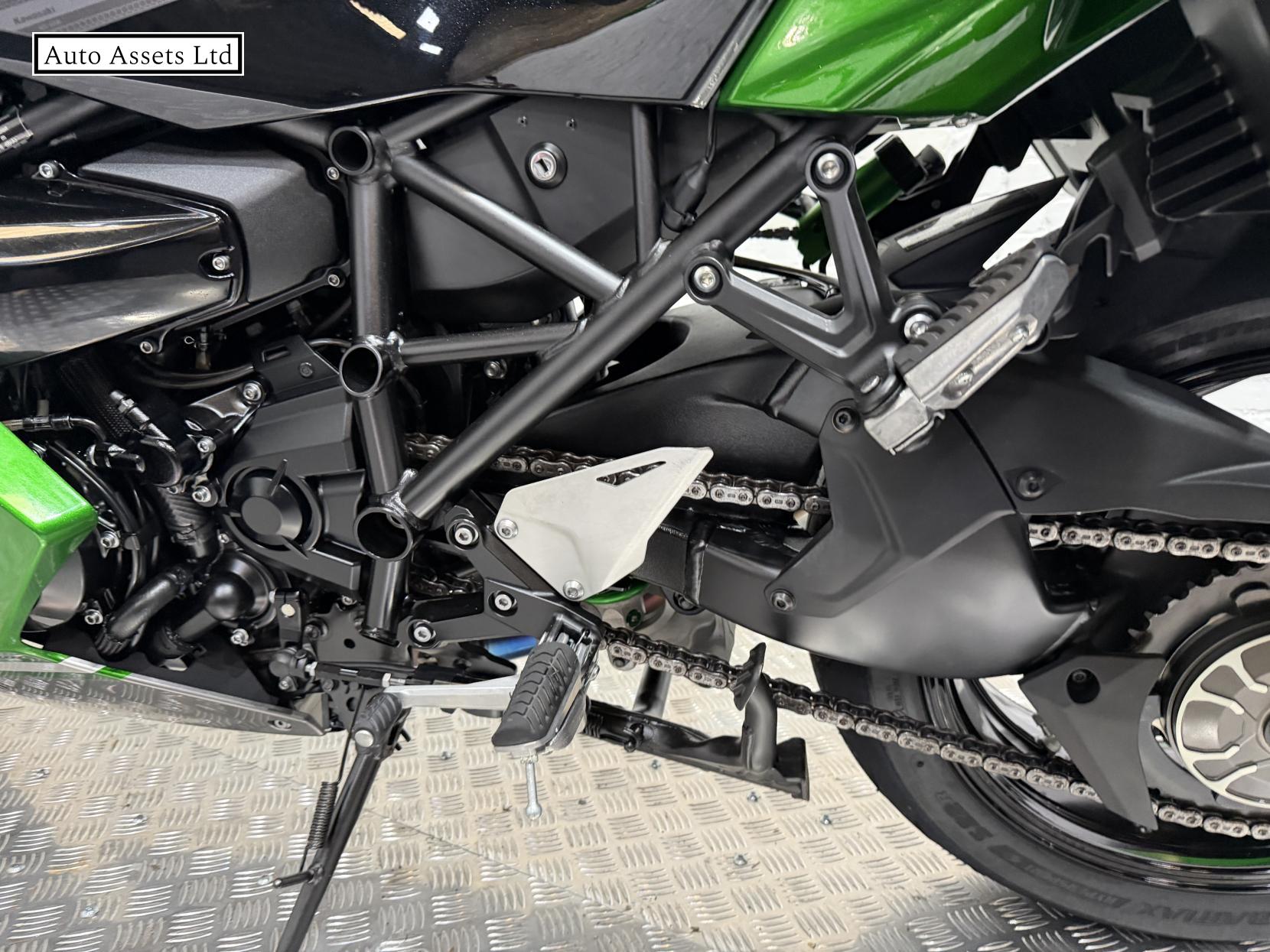 Kawasaki Ninja H2 SX 998 Sports Tourer Petrol Manual Euro 5 (200 ps)