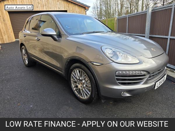 Porsche Cayenne 4.2 TD V8 S SUV 5dr Diesel TiptronicS 4WD Euro 5 (s/s) (382 ps)