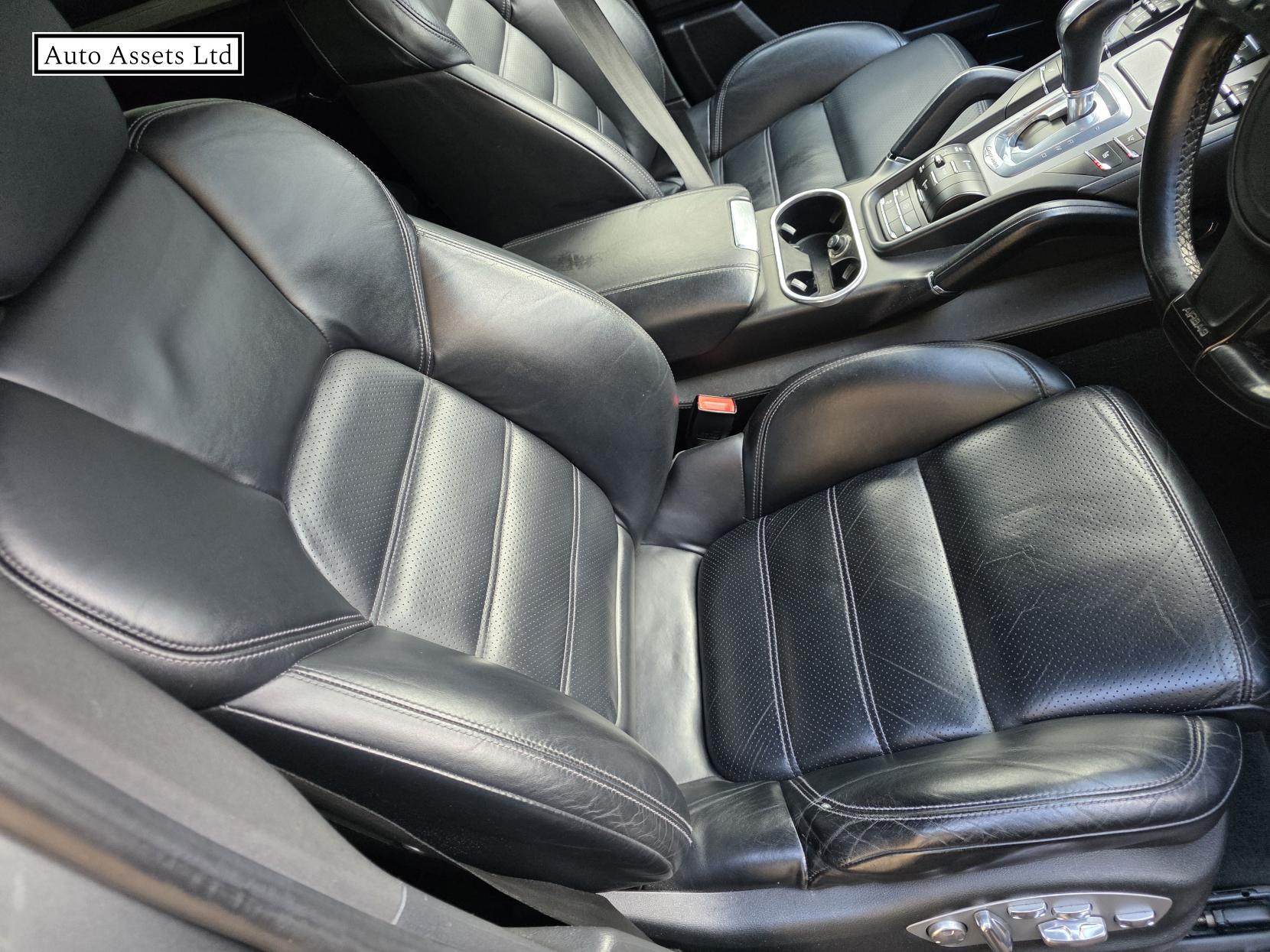 Porsche Cayenne 4.2 TD V8 S SUV 5dr Diesel TiptronicS 4WD Euro 5 (s/s) (382 ps)