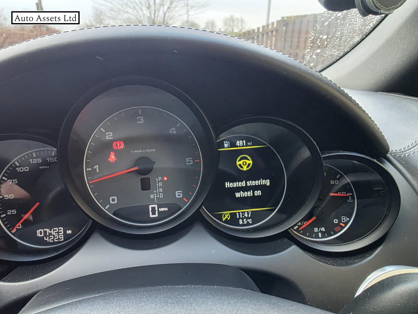 Porsche Cayenne 4.2 TD V8 S SUV 5dr Diesel TiptronicS 4WD Euro 5 (s/s) (382 ps)