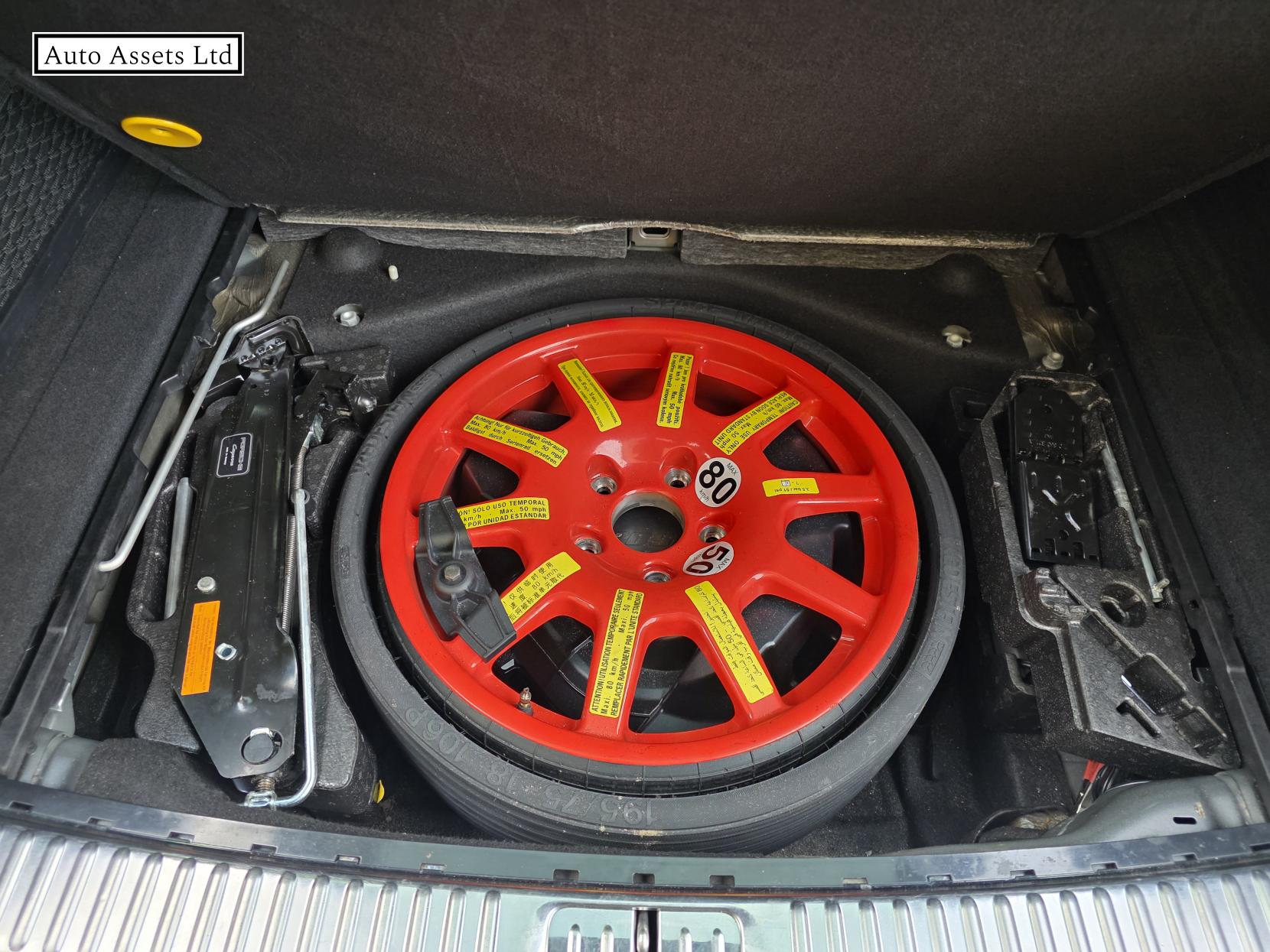 Porsche Cayenne 4.2 TD V8 S SUV 5dr Diesel TiptronicS 4WD Euro 5 (s/s) (382 ps)