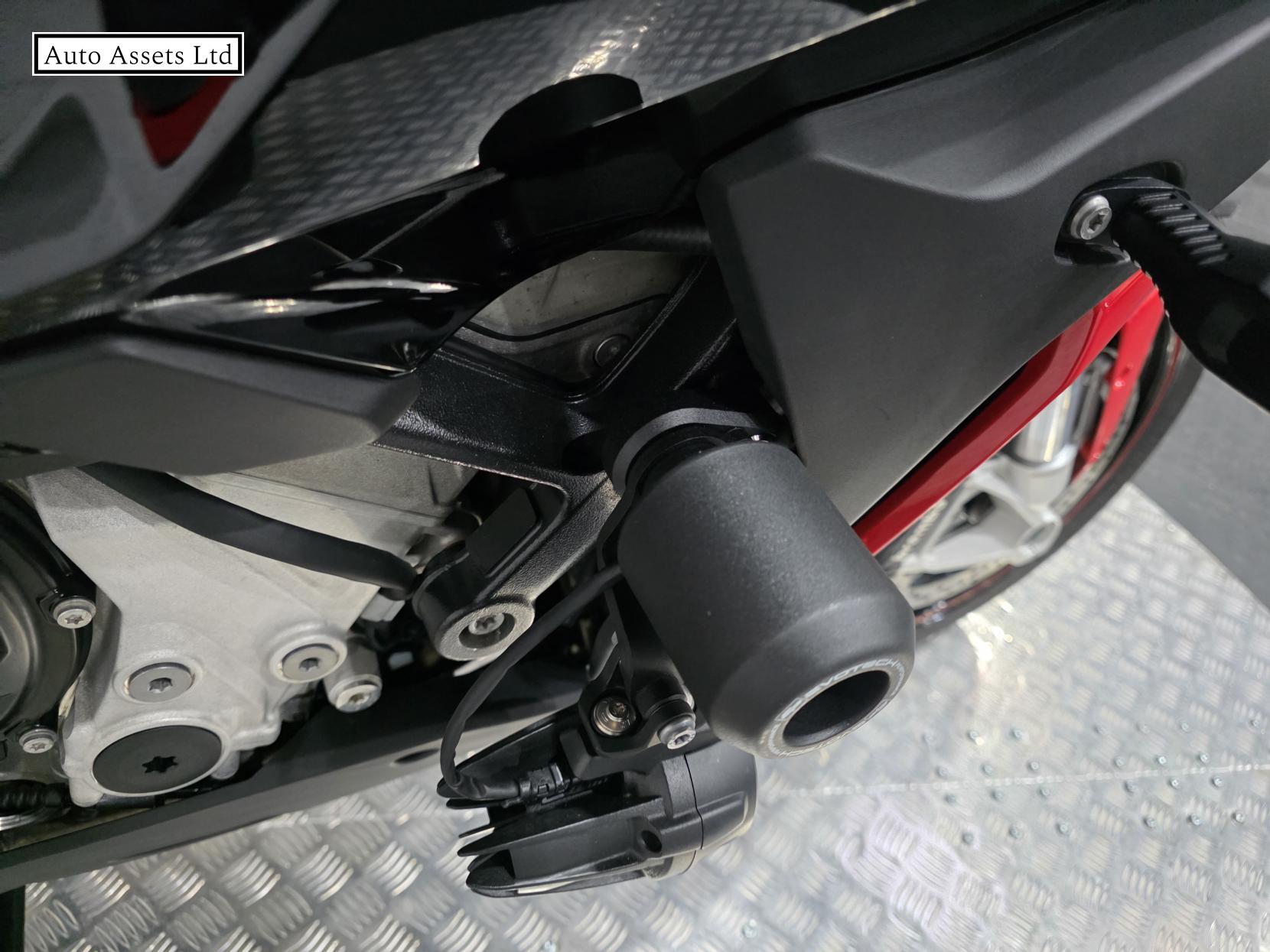 BMW S 1000 XR 1000 TE Sports Tourer Petrol Manual Euro 5 (164 ps)