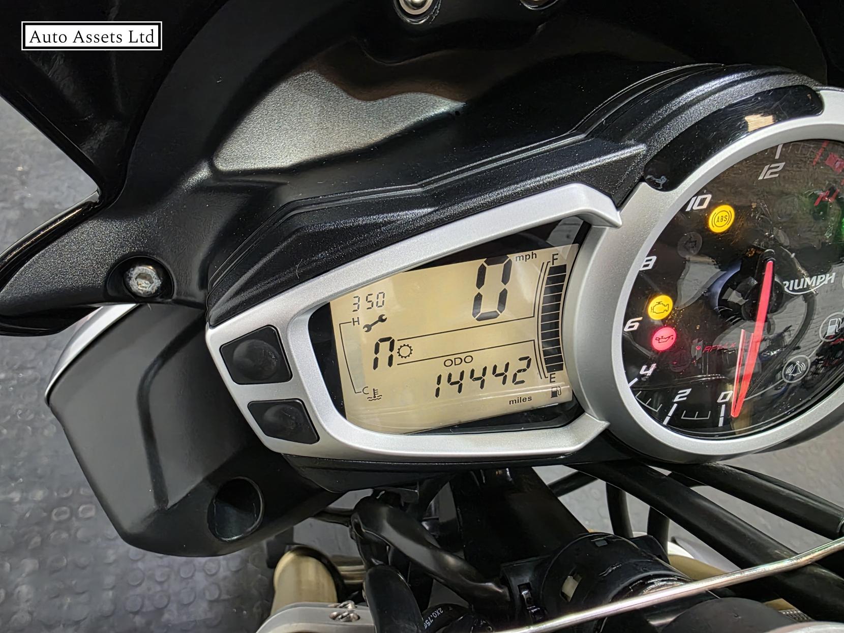 Triumph Street Triple 675 675 R Naked Petrol Manual O ring (106 ps)