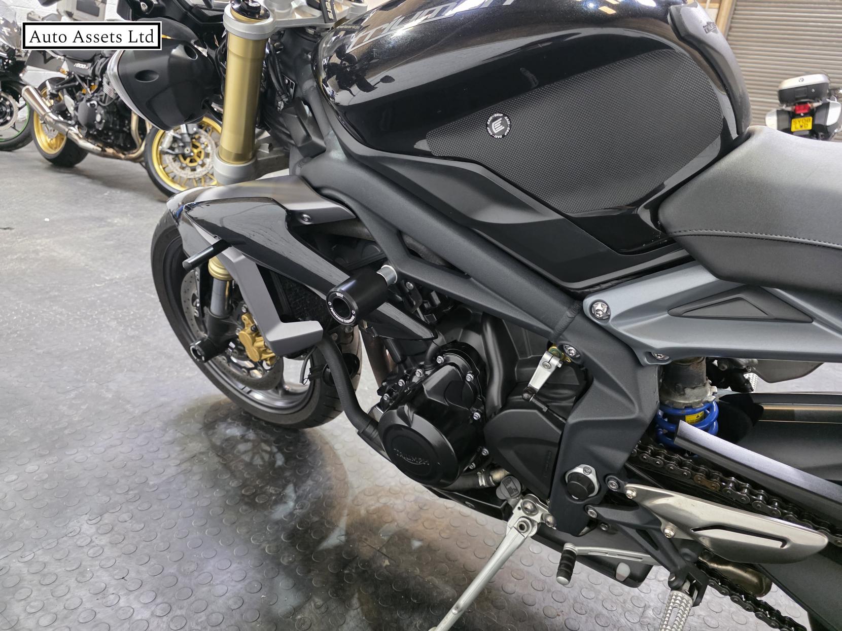 Triumph Street Triple 675 675 R Naked Petrol Manual O ring (106 ps)