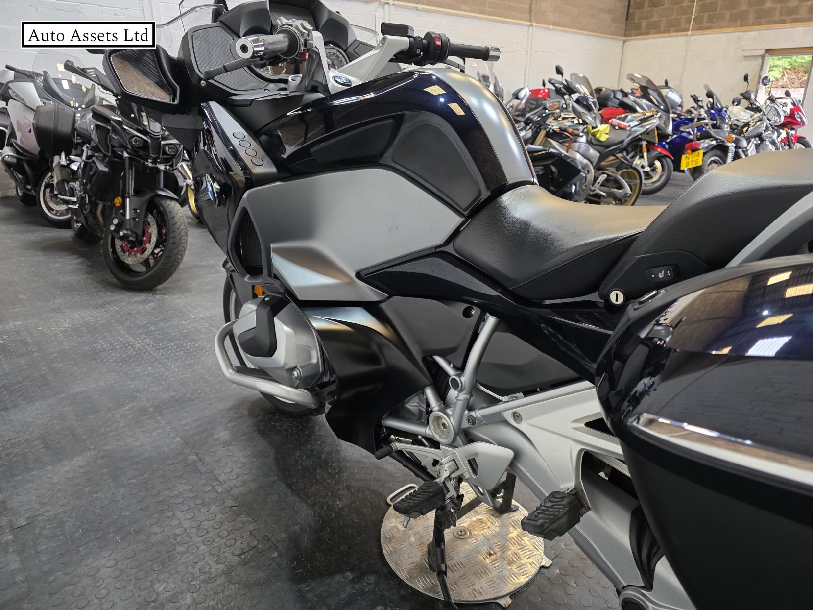 BMW R 1250 RT 1250 LE Tourer Petrol Manual Euro 5 (135 ps)