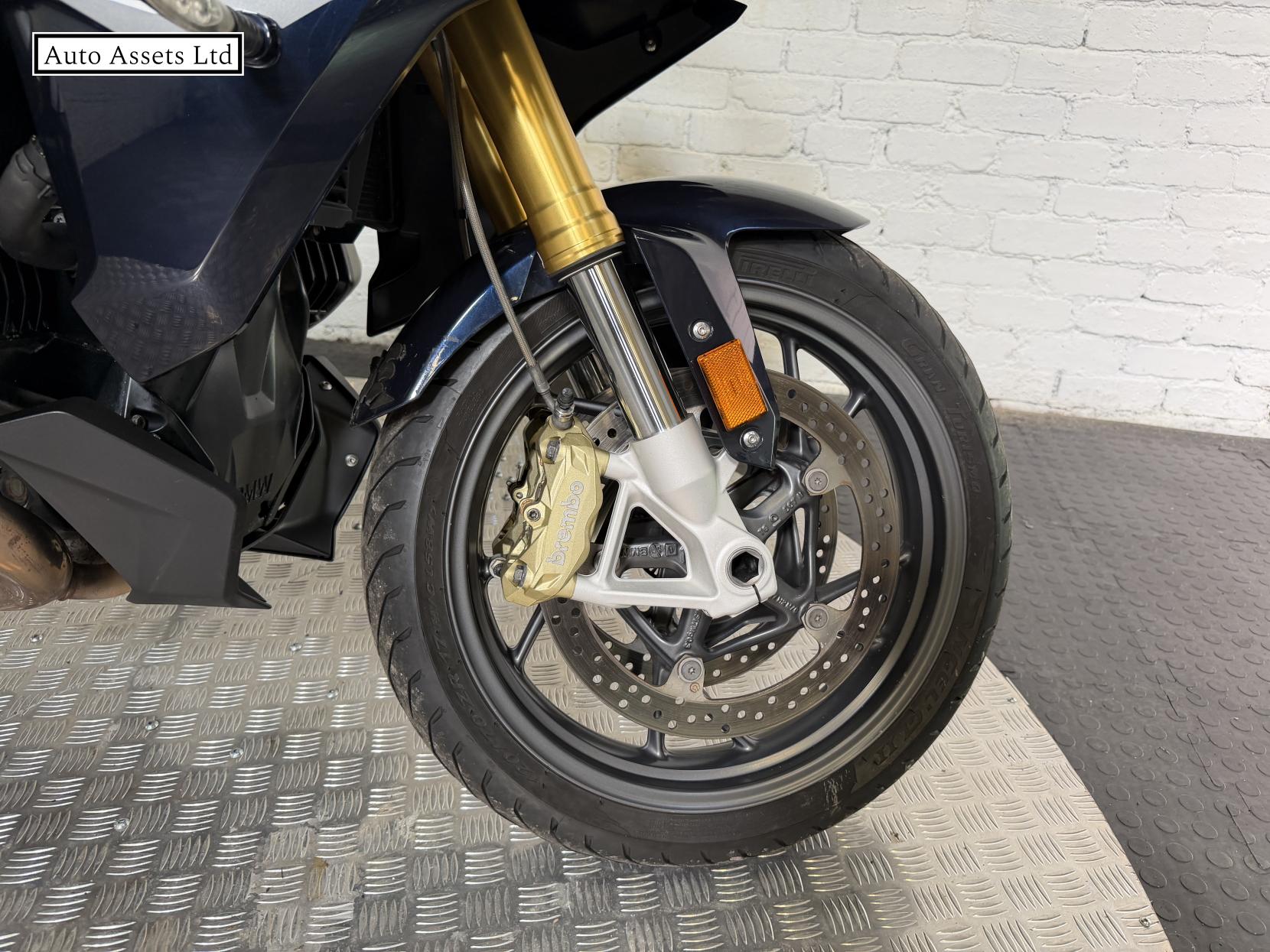 BMW R 1250 R 1250 SE Naked Petrol Manual Euro 5 (136 ps)