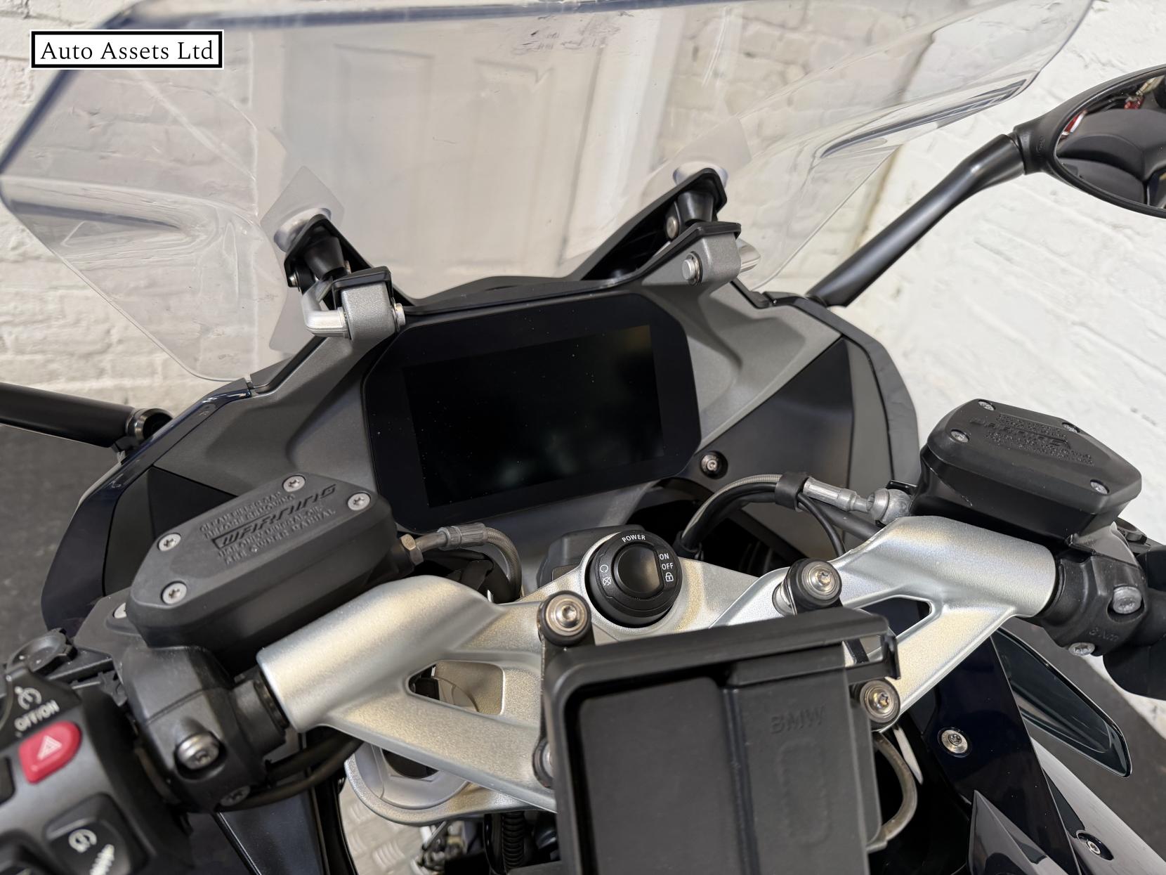 BMW R 1250 R 1250 SE Naked Petrol Manual Euro 5 (136 ps)