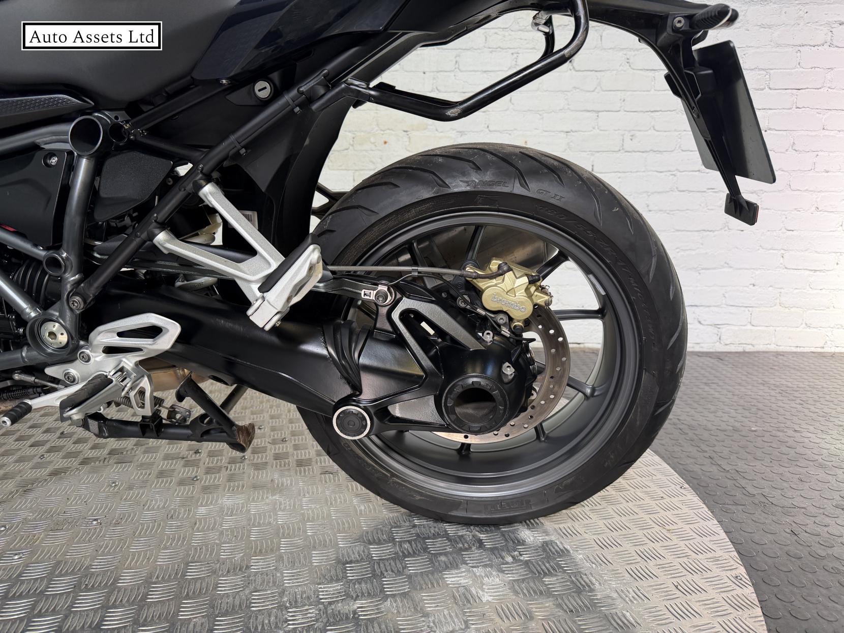 BMW R 1250 R 1250 SE Naked Petrol Manual Euro 5 (136 ps)