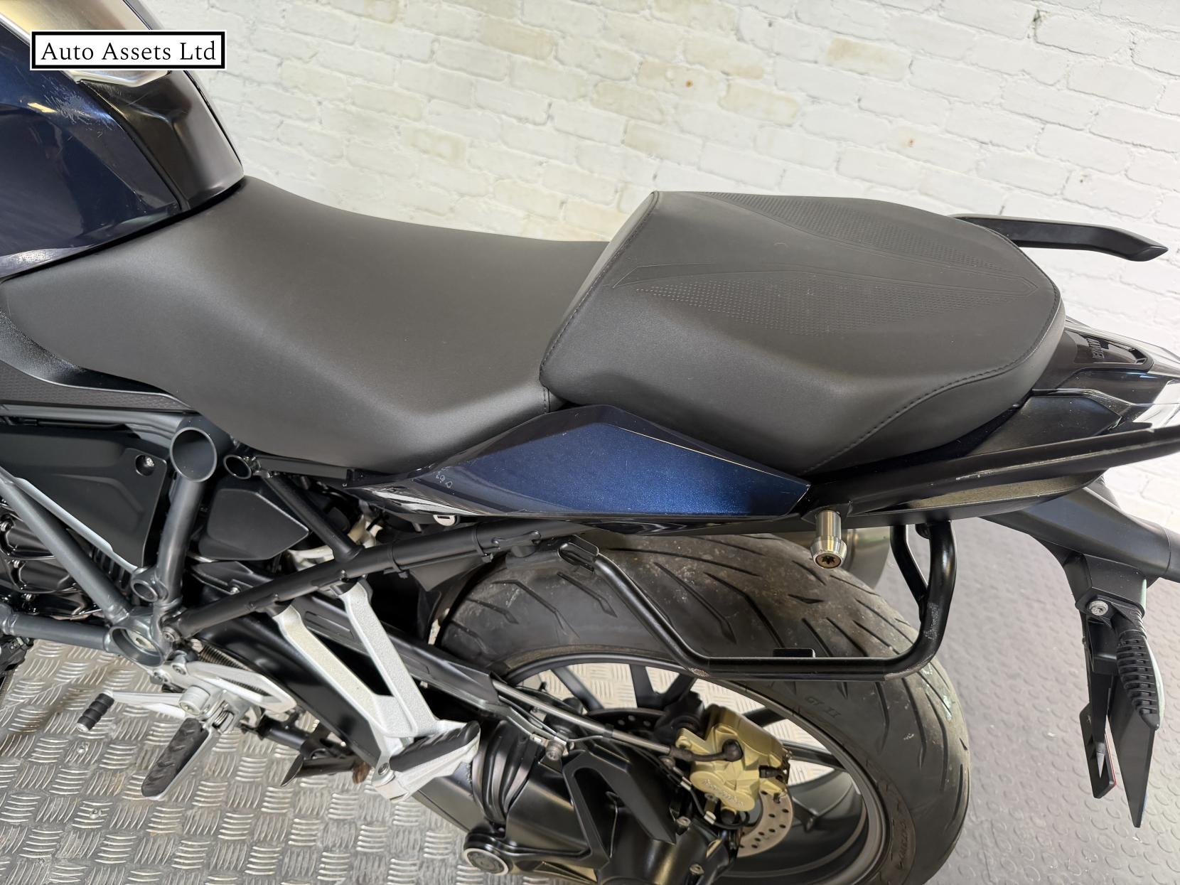 BMW R 1250 R 1250 SE Naked Petrol Manual Euro 5 (136 ps)