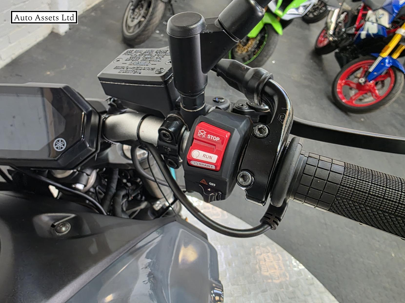Yamaha MT-07 700 ABS Hyper-naked Petrol Manual Euro 5 (73 ps)