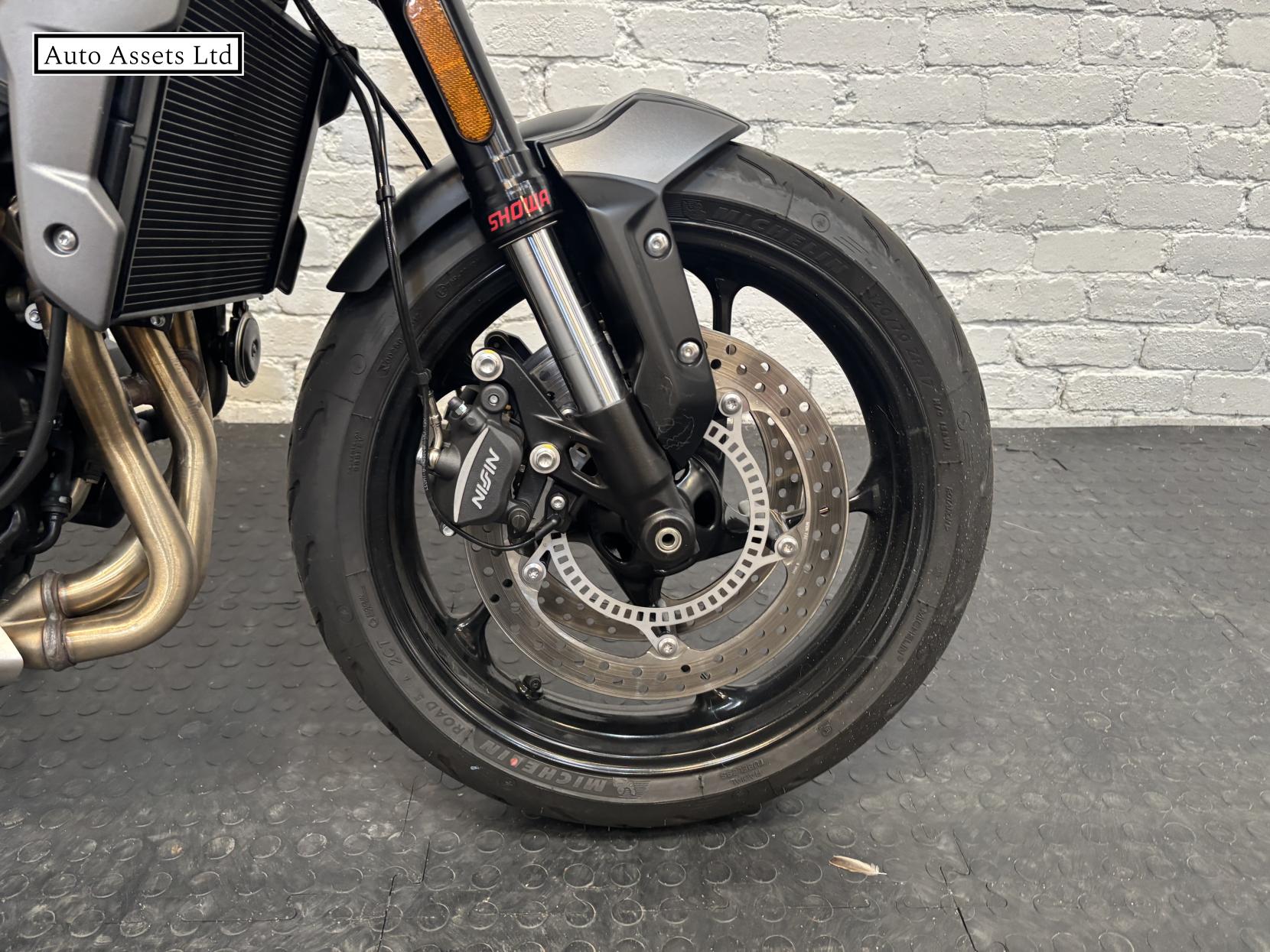 Triumph Trident 660 660 Roadster/Retro Petrol Manual X-ring Euro 5 (82 ps)