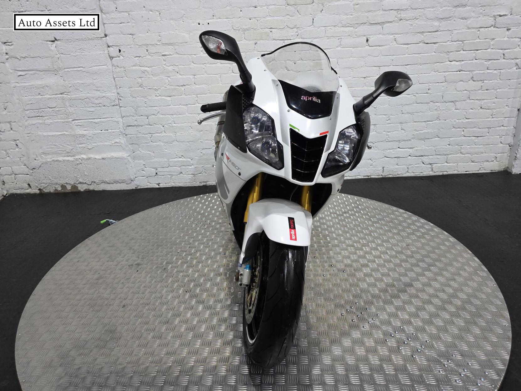 Aprilia RSV 1000 1000 R Petrol Manual (143 bhp)