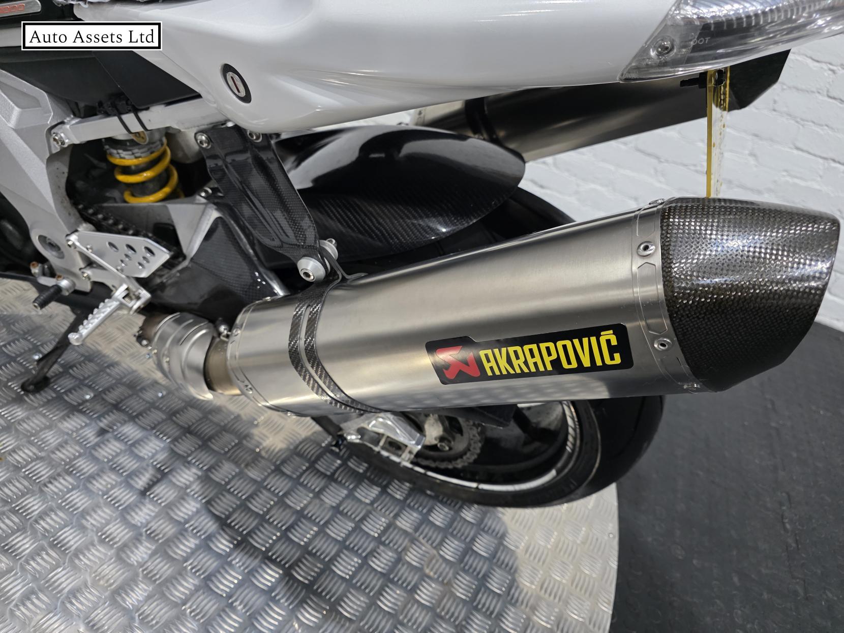 Aprilia RSV 1000 1000 R Petrol Manual (143 bhp)