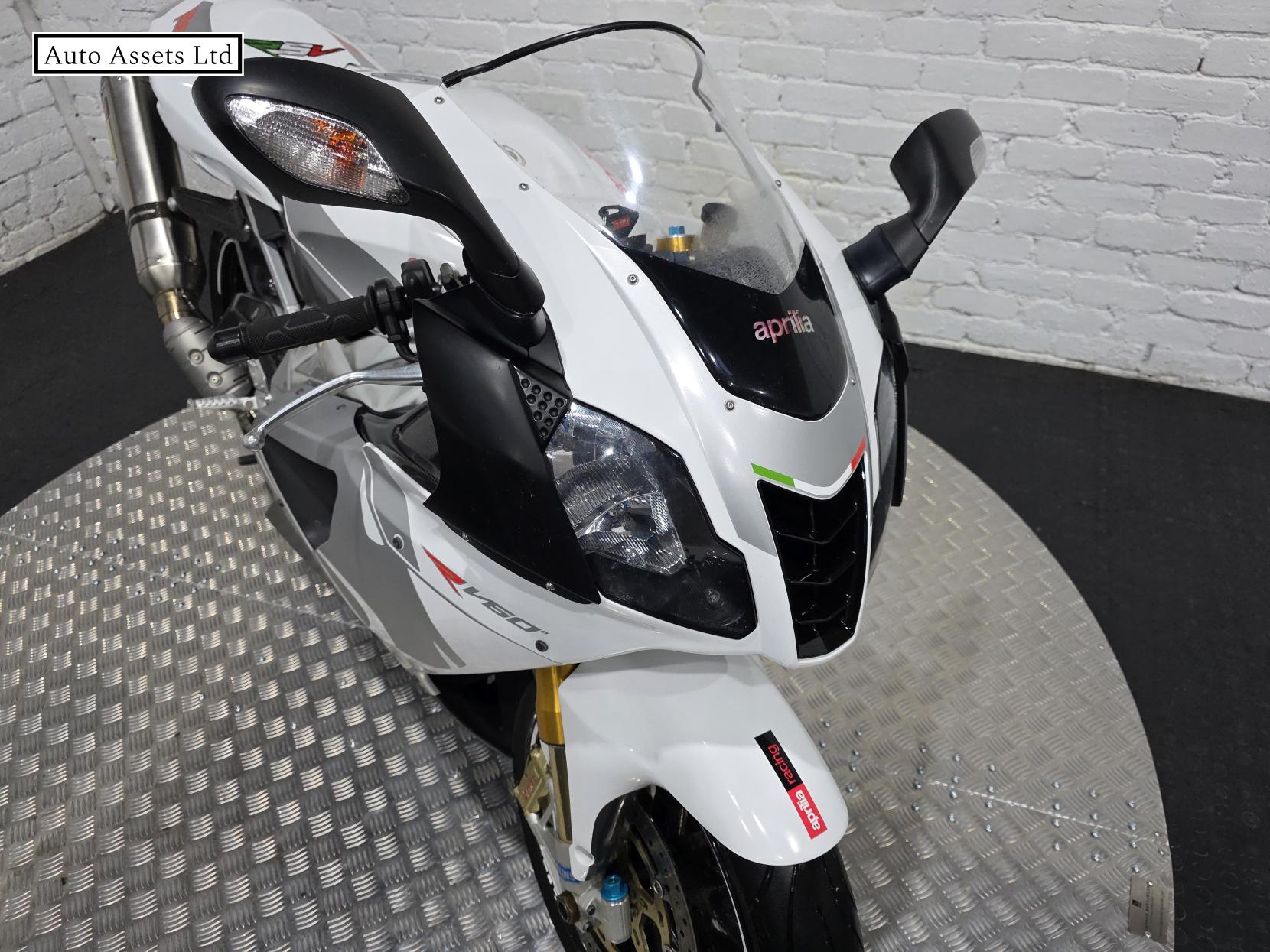 Aprilia RSV 1000 1000 R Petrol Manual (143 bhp)
