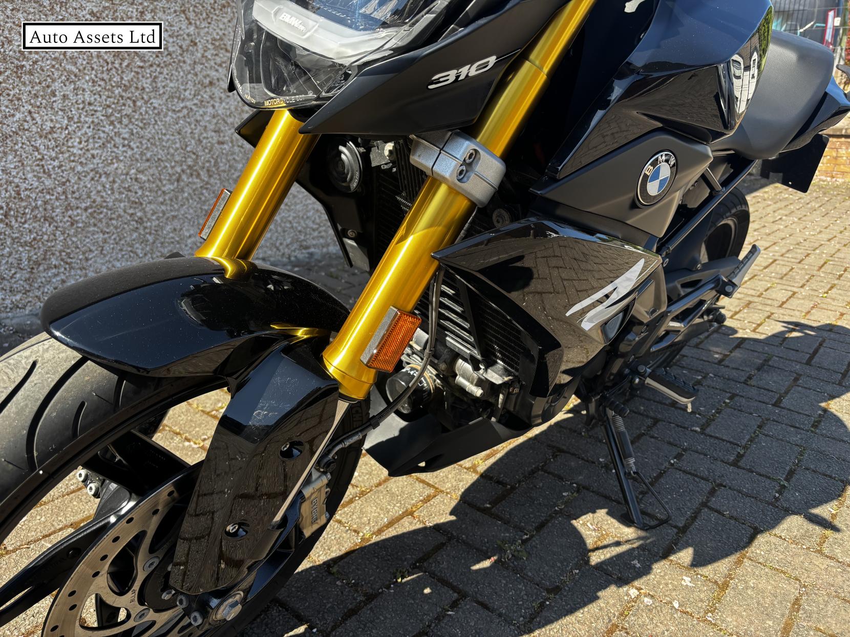 BMW G 310 R 310 Naked Petrol Manual Euro 5 (34 ps)