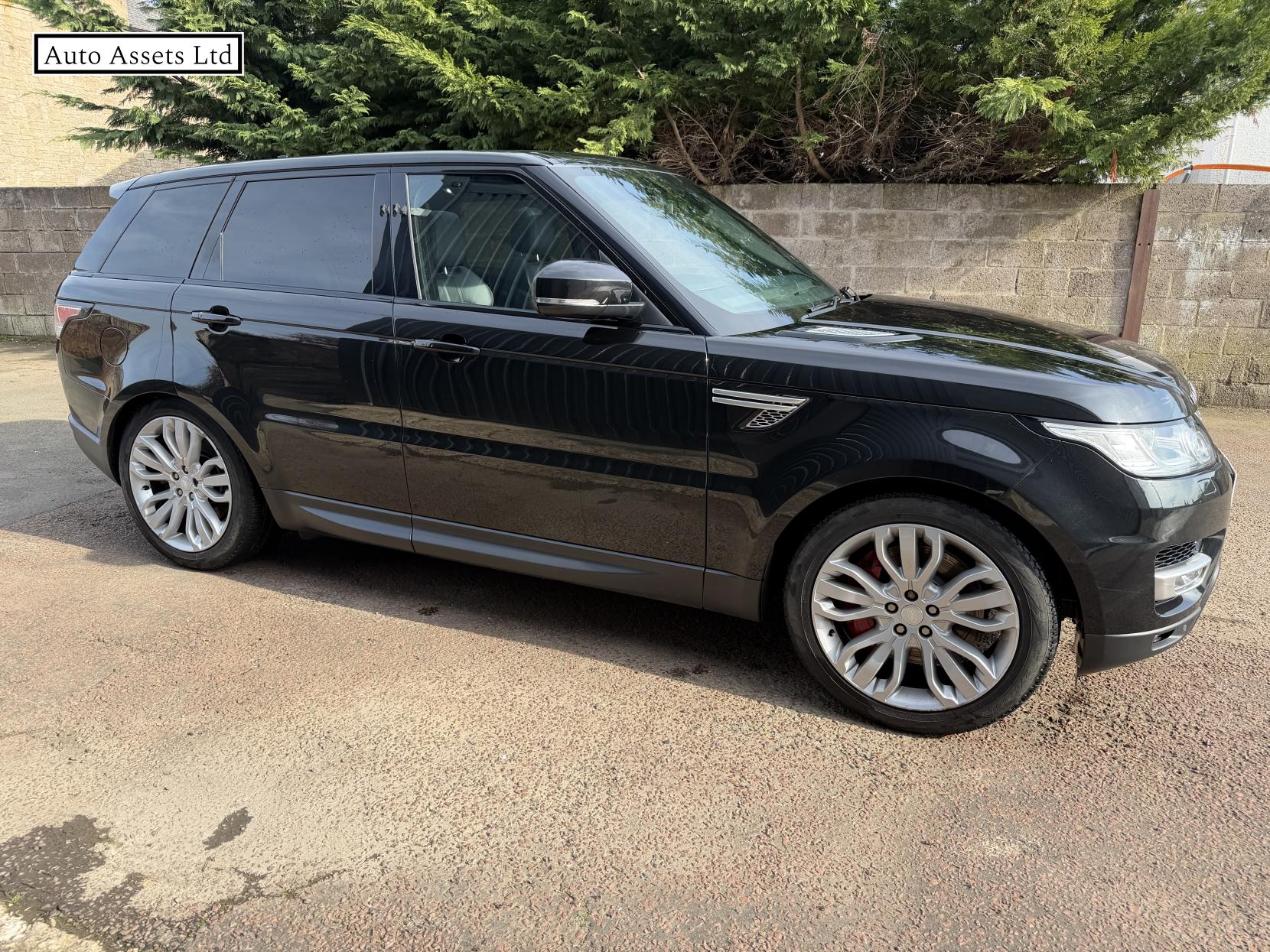 Land Rover Range Rover Sport 3.0 SD V6 HSE SUV 5dr Diesel Auto 4WD Euro 6 (s/s) (306 ps)