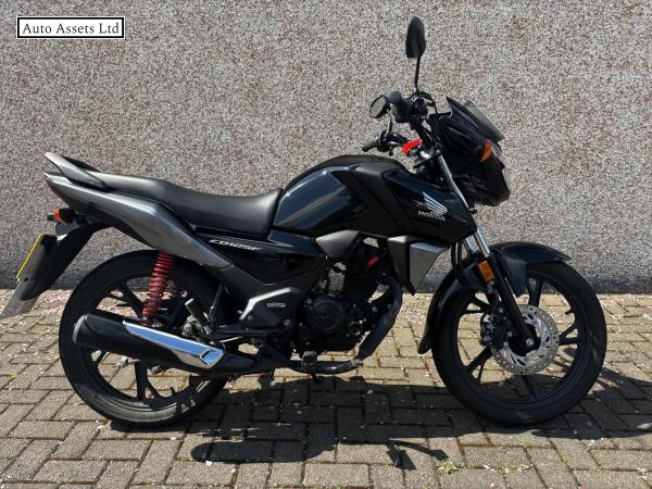 Honda CB125F 125 Naked Petrol Manual Euro 5 (11 ps)