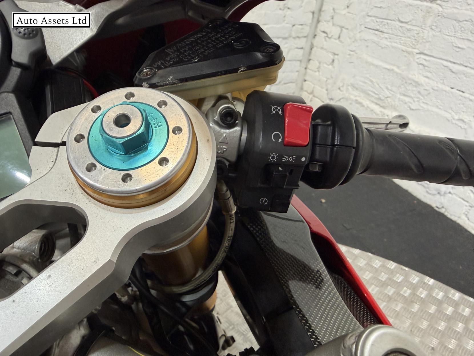 Ducati 999 999 S Petrol Manual (136 bhp)