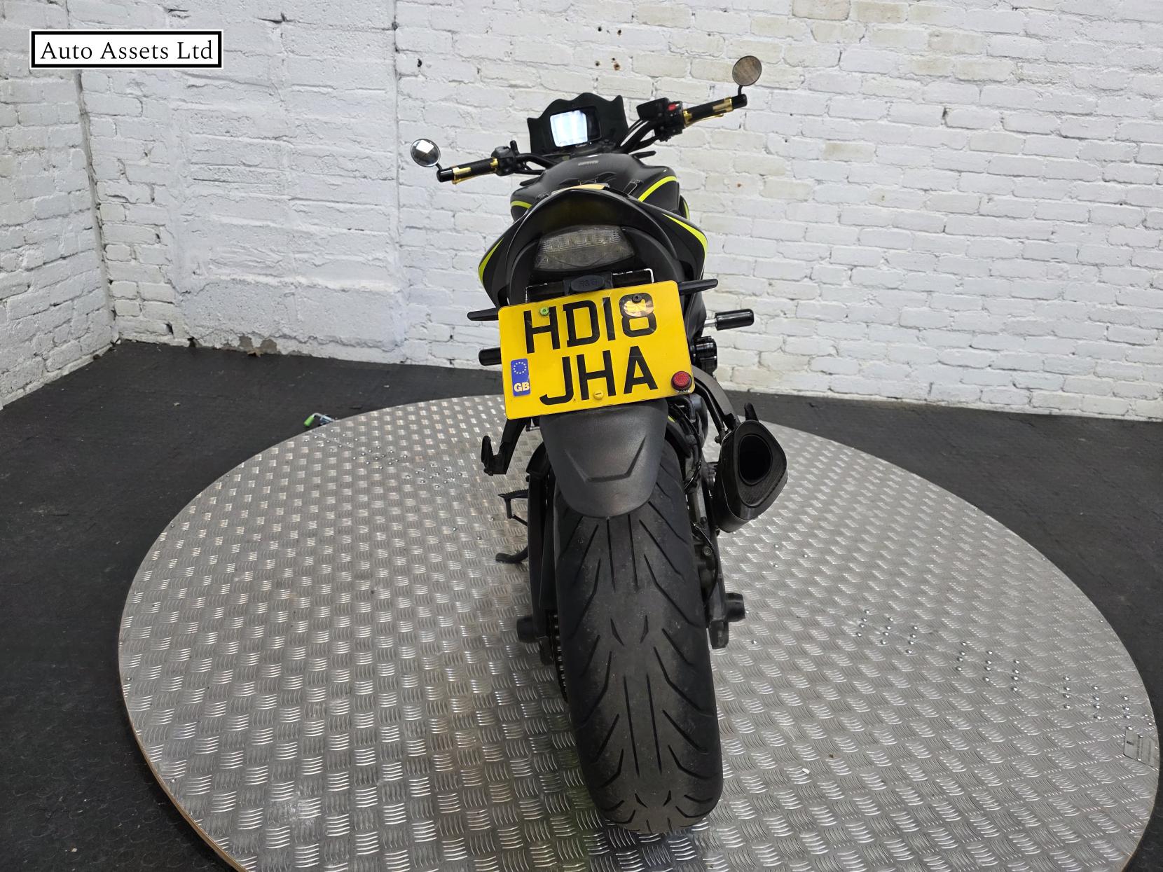 Suzuki GSX-S1000 1000 Naked Petrol Manual Euro 4 (152 ps)