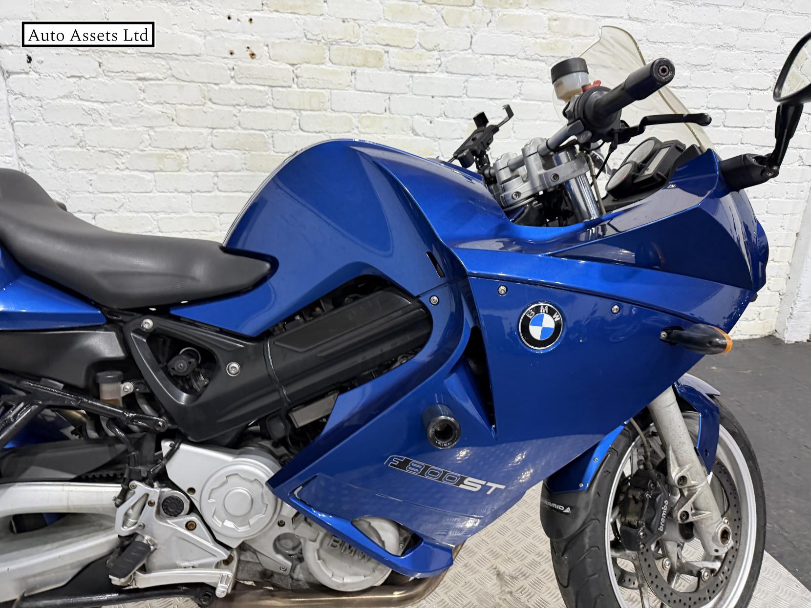 BMW F 800 ST 800 ST Petrol Manual (85 bhp)