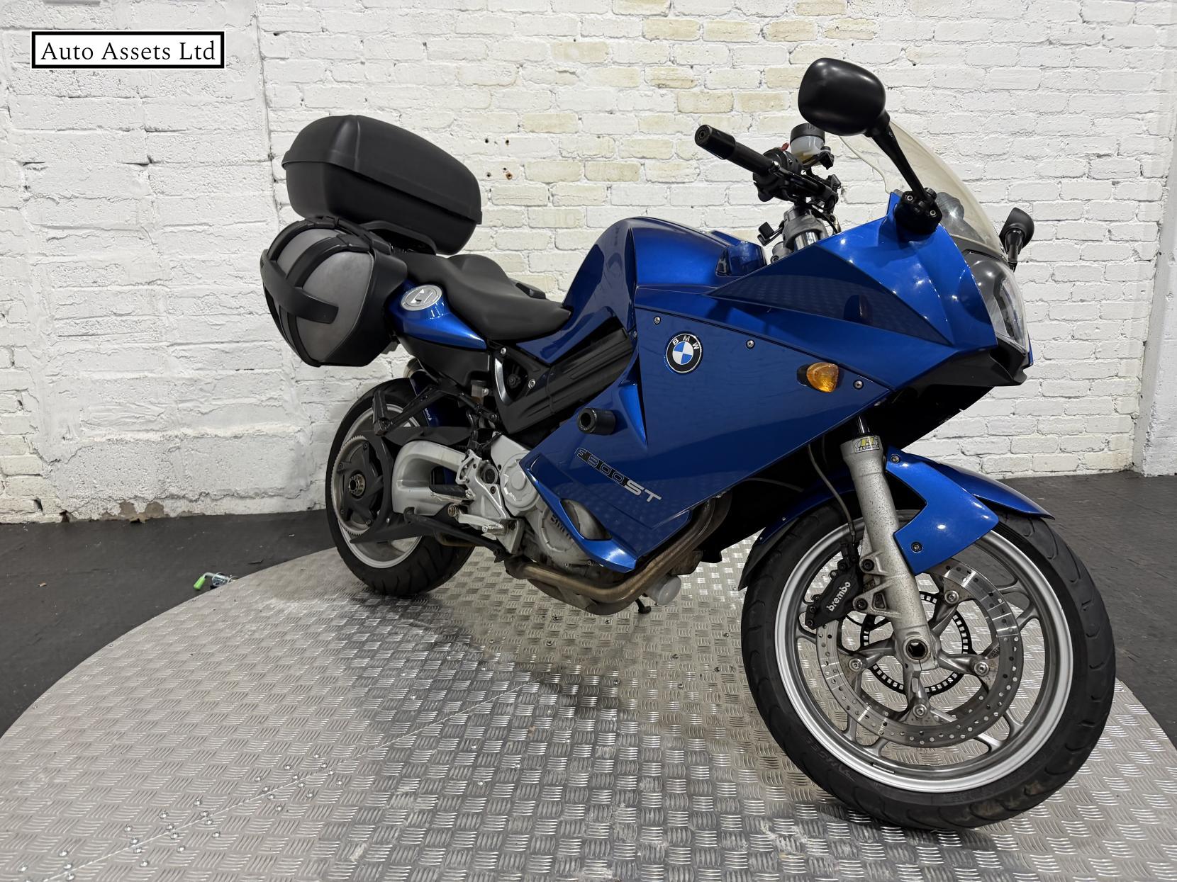 BMW F 800 ST 800 ST Petrol Manual (85 bhp)