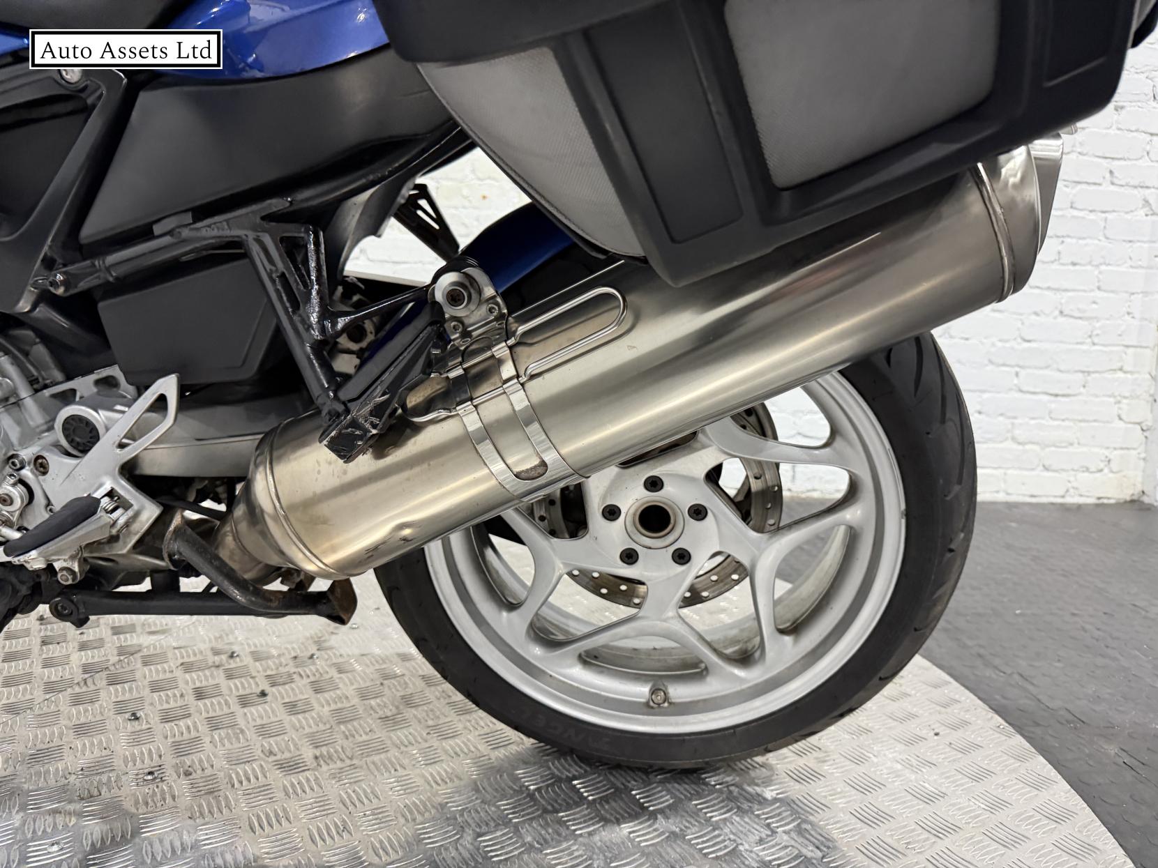 BMW F 800 ST 800 ST Petrol Manual (85 bhp)