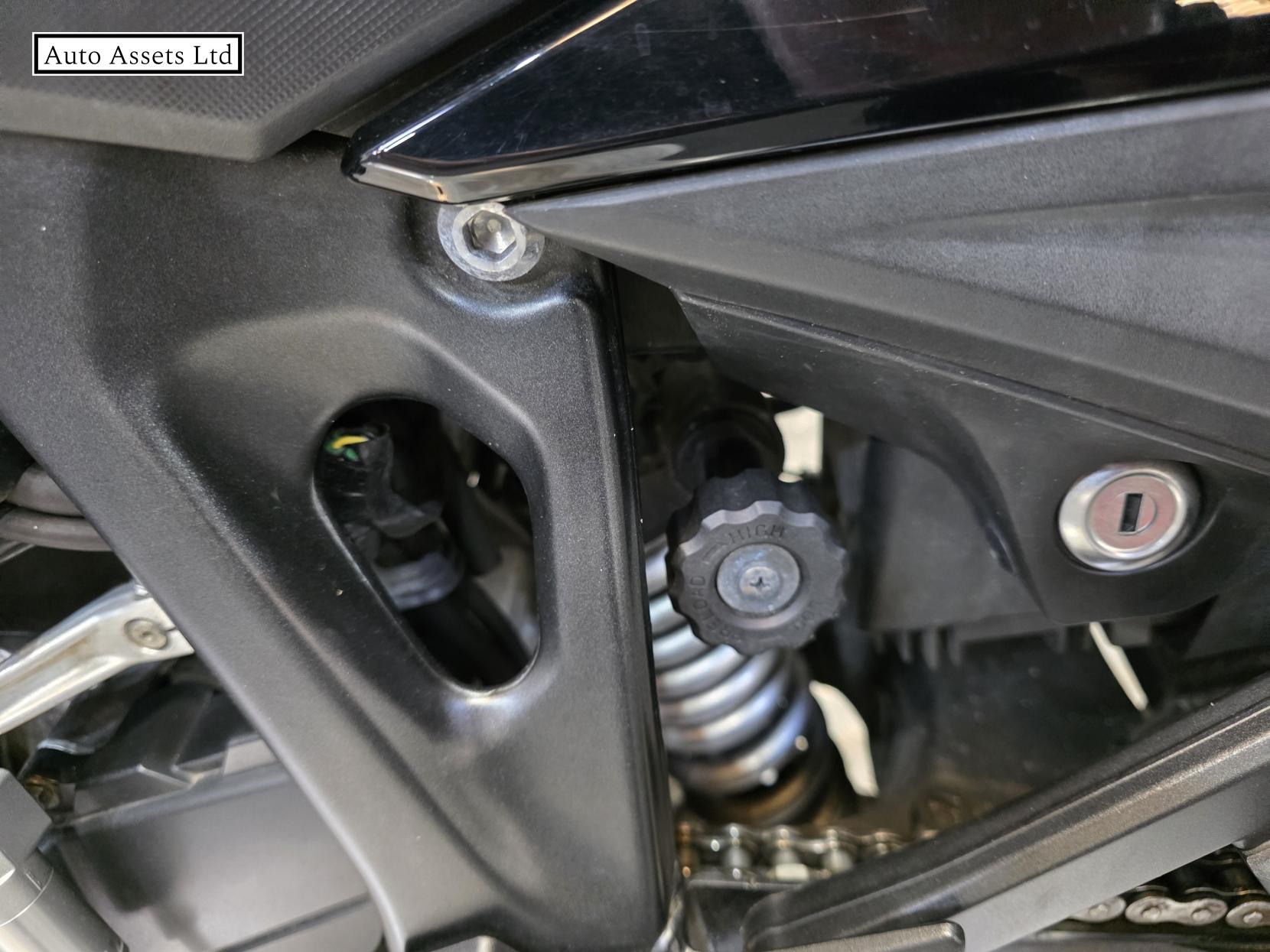 Honda NT1100 1100 Tourer Petrol Manual Euro 5 (102 ps)