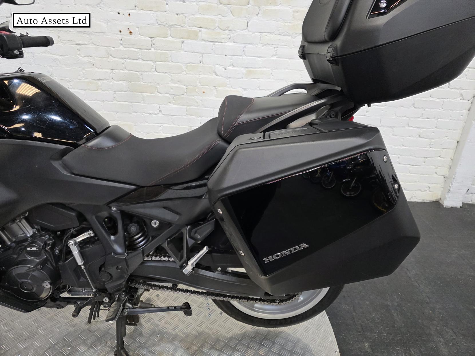 Honda NT1100 1100 Tourer Petrol Manual Euro 5 (102 ps)