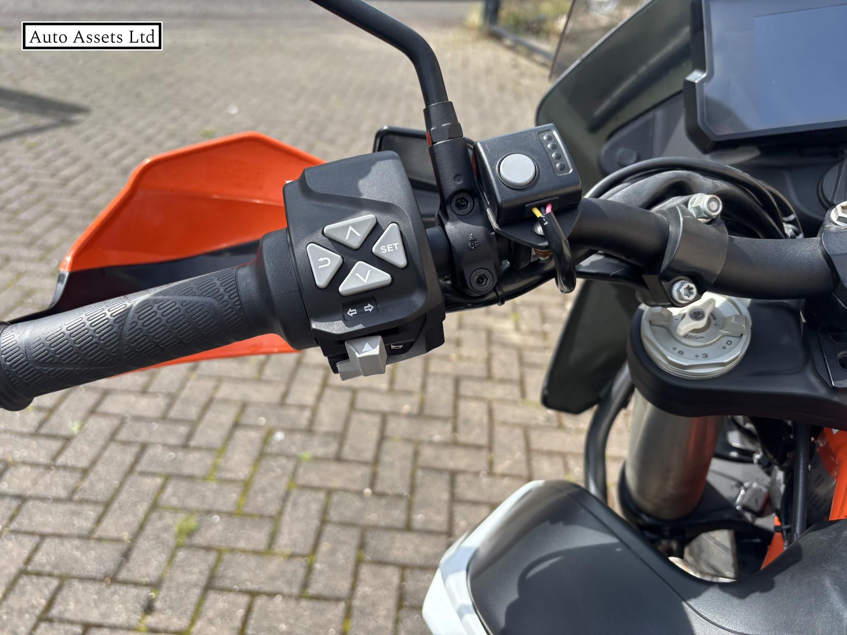 KTM 790 Adventure 790 R Adventure Petrol Manual Euro 4 (95 ps)