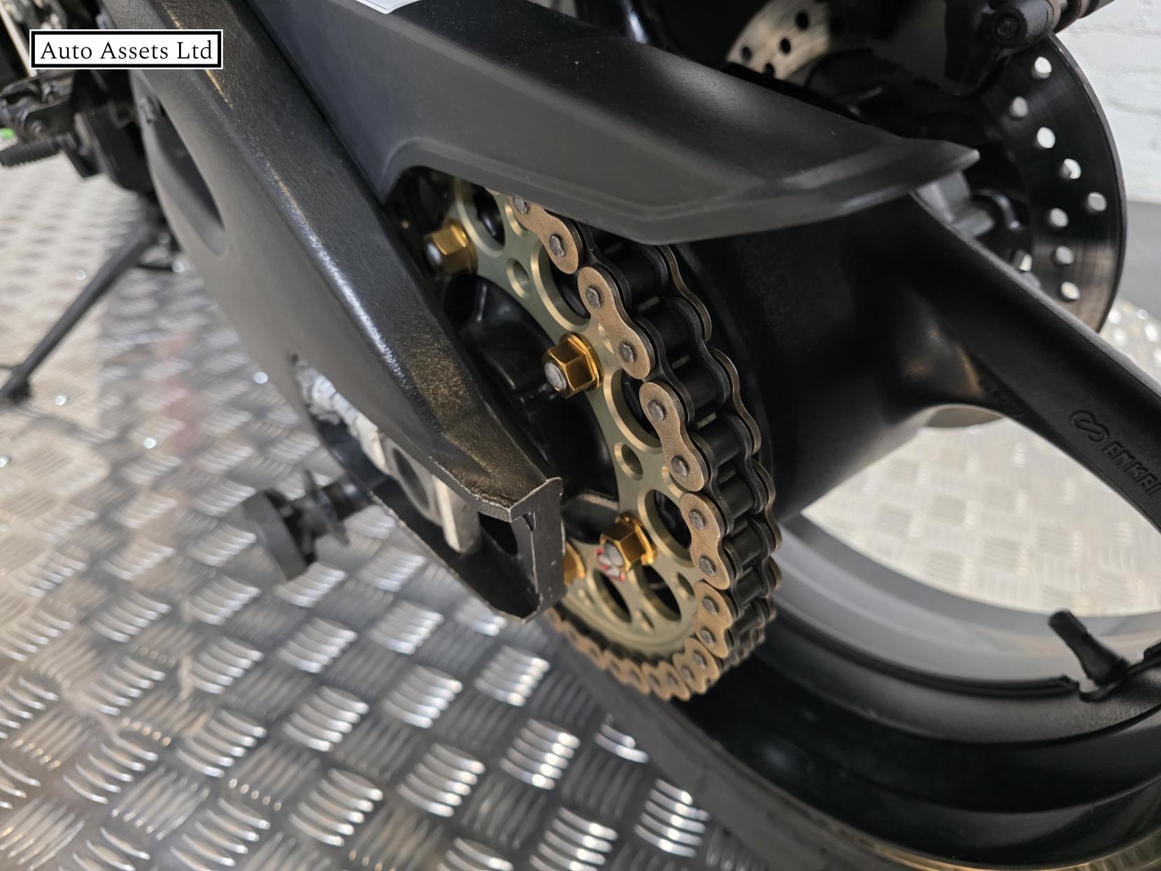 Suzuki GSX-R1000 1000 Super Sports Petrol Manual Euro 4 (184 ps)