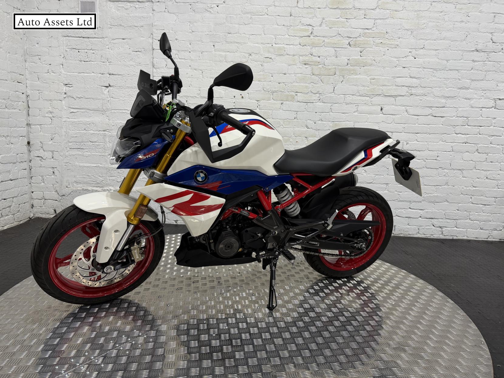 BMW G 310 R 310 Naked Petrol Manual Euro 5 (34 ps)