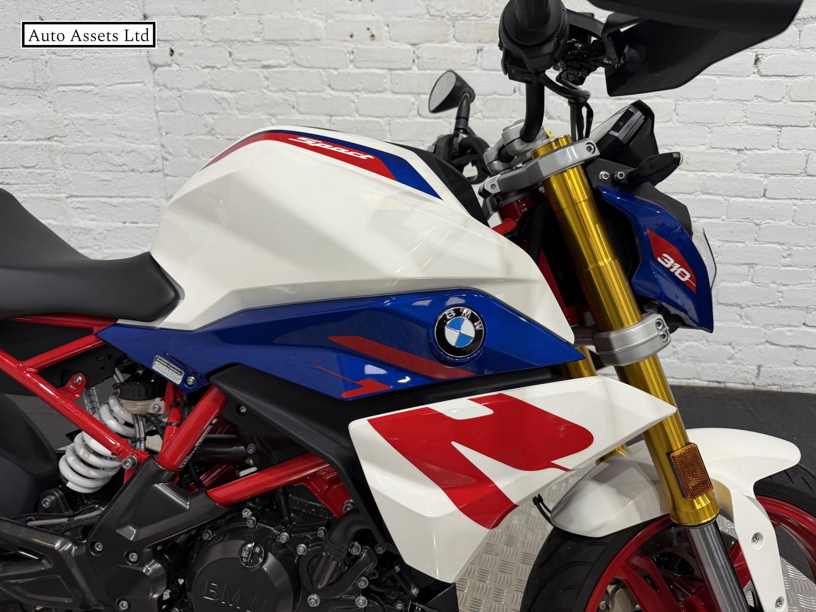 BMW G 310 R 310 Naked Petrol Manual Euro 5 (34 ps)